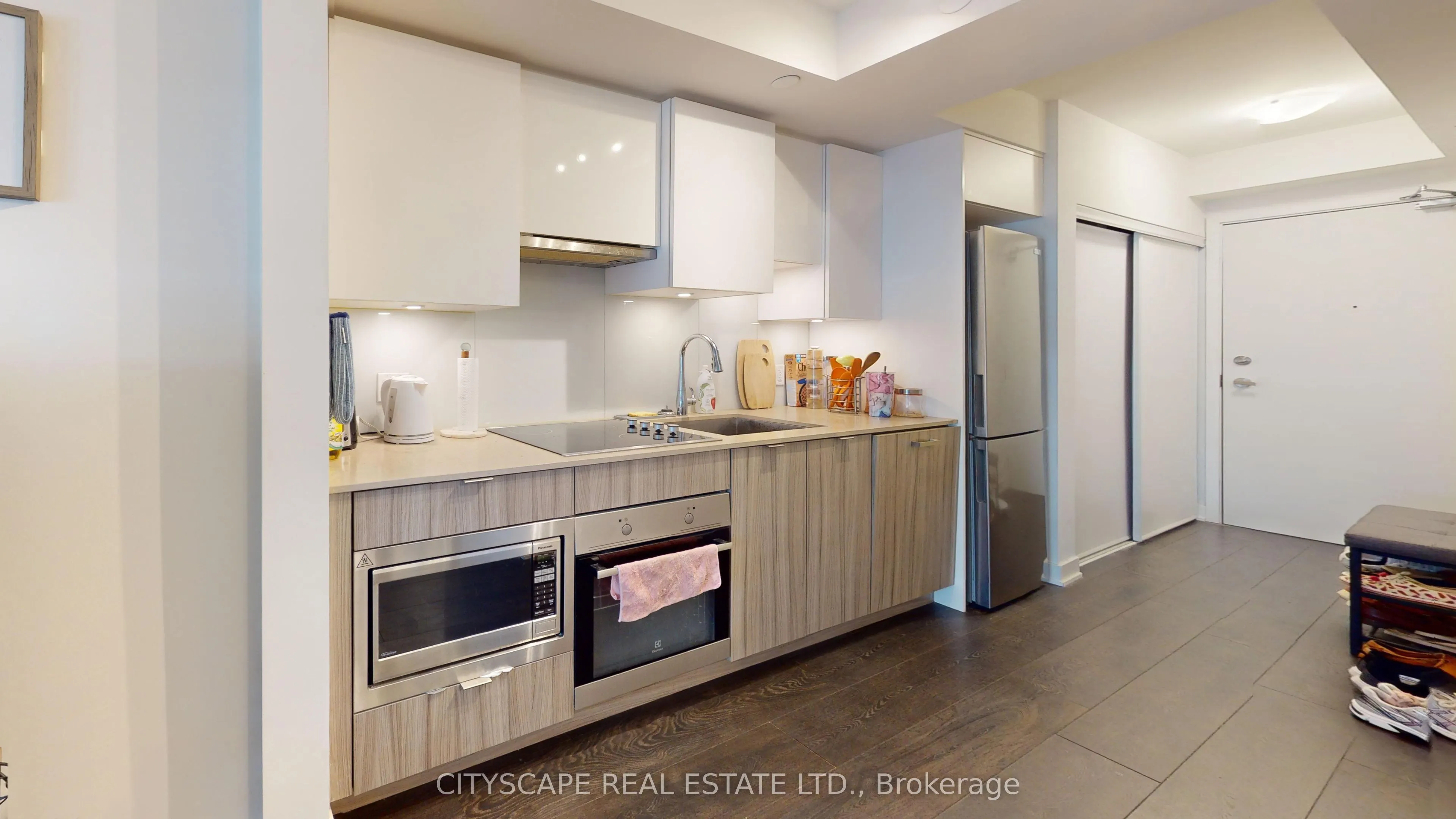 195 Redpath Avenue, #3501