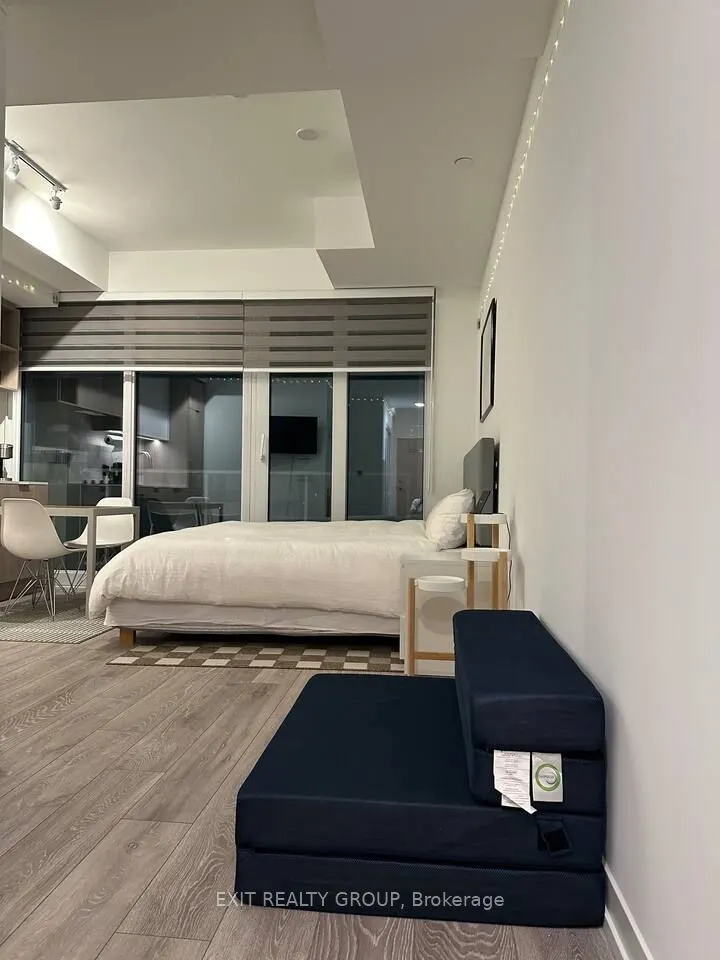 2020 Bathurst Street, #711