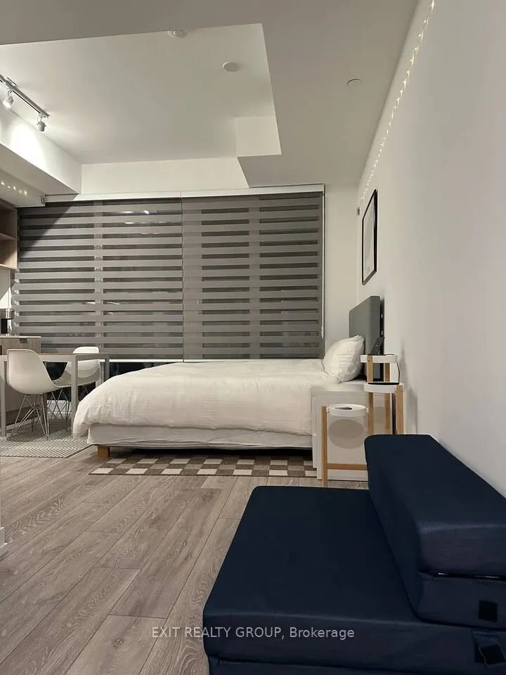 2020 Bathurst Street, #711