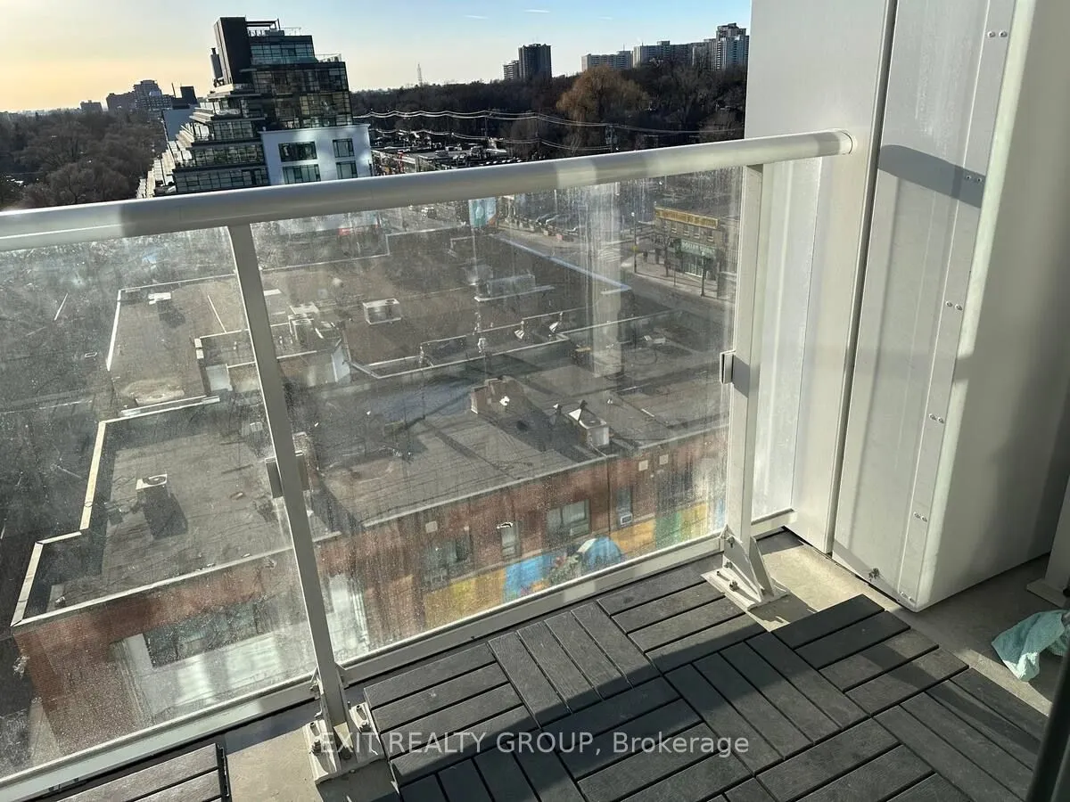 2020 Bathurst Street, #711