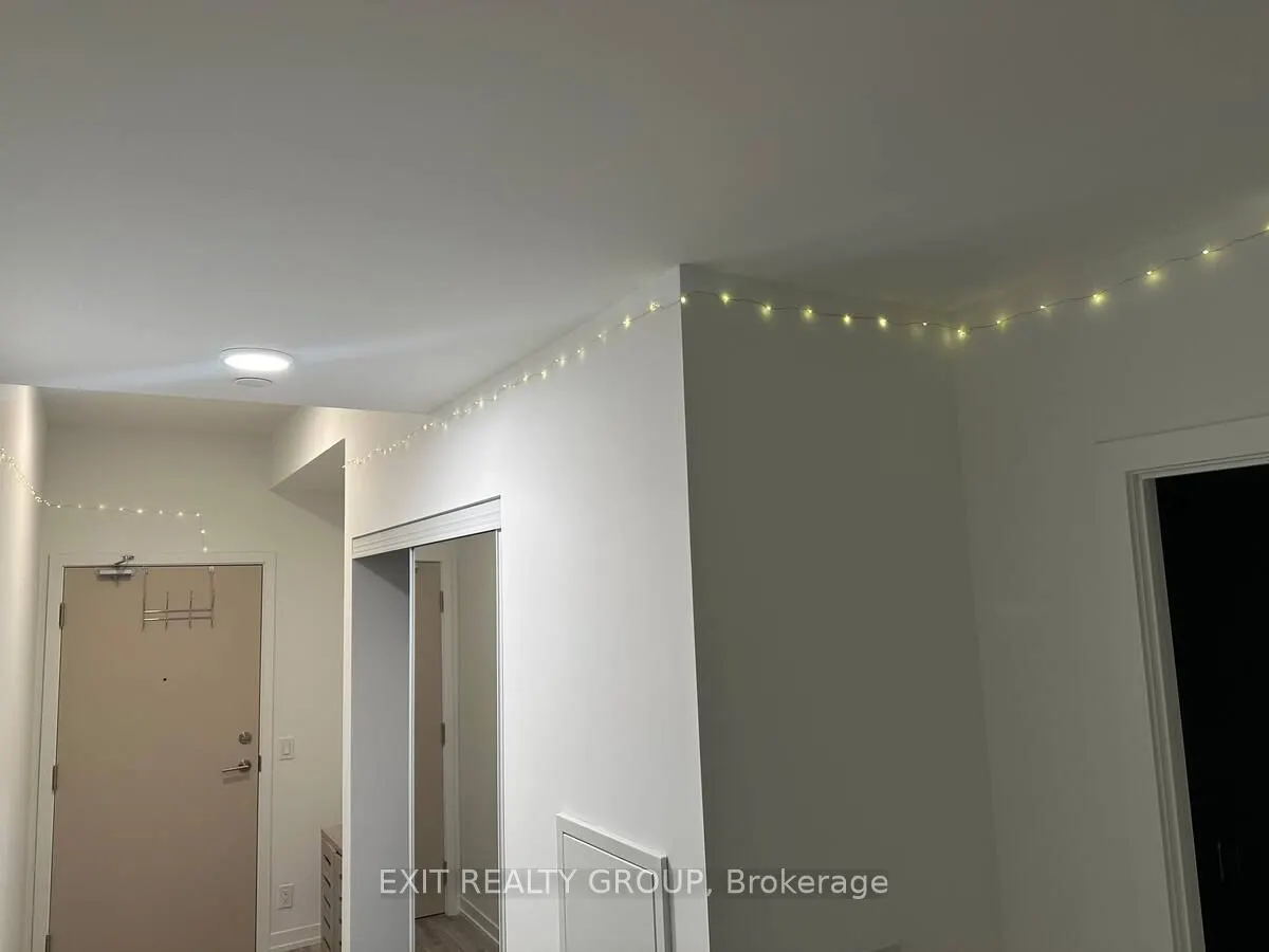 2020 Bathurst Street, #711