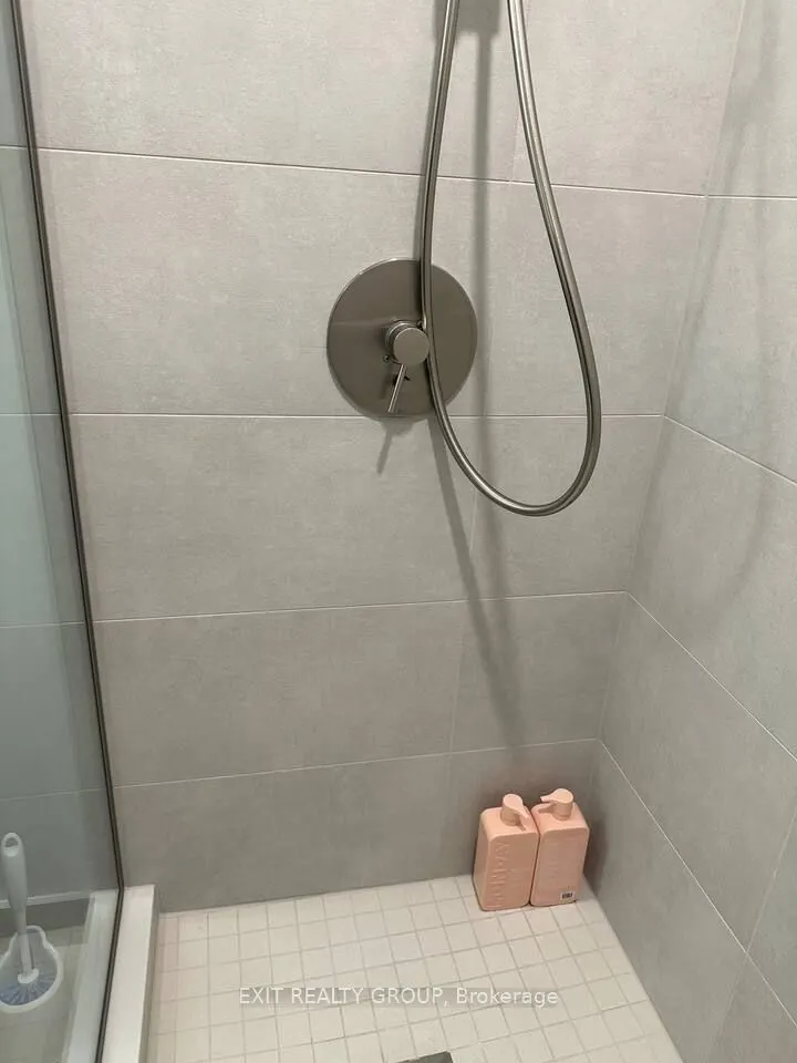 2020 Bathurst Street, #711