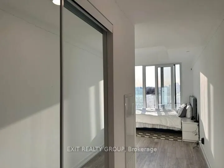 2020 Bathurst Street, #711