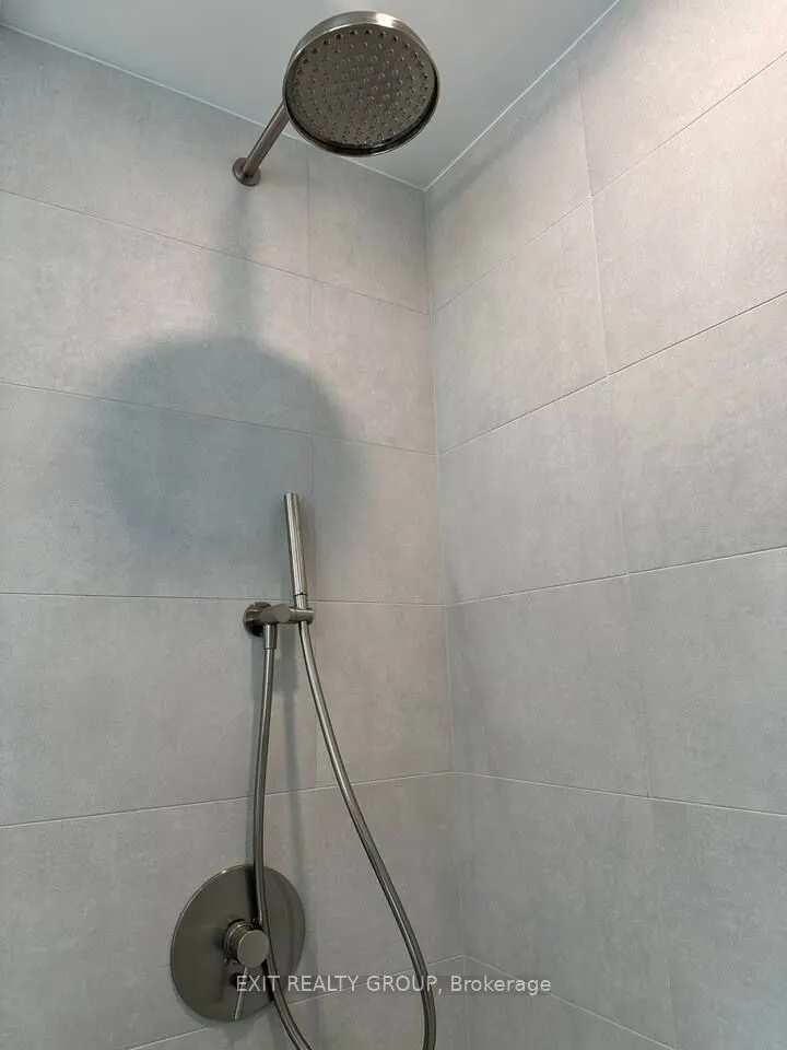 2020 Bathurst Street, #711