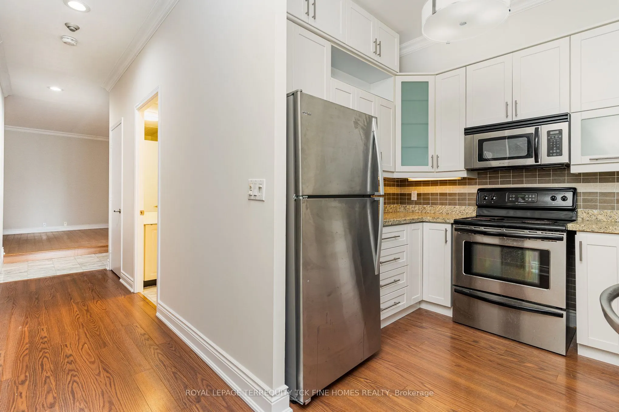 7 King Street E, #2105