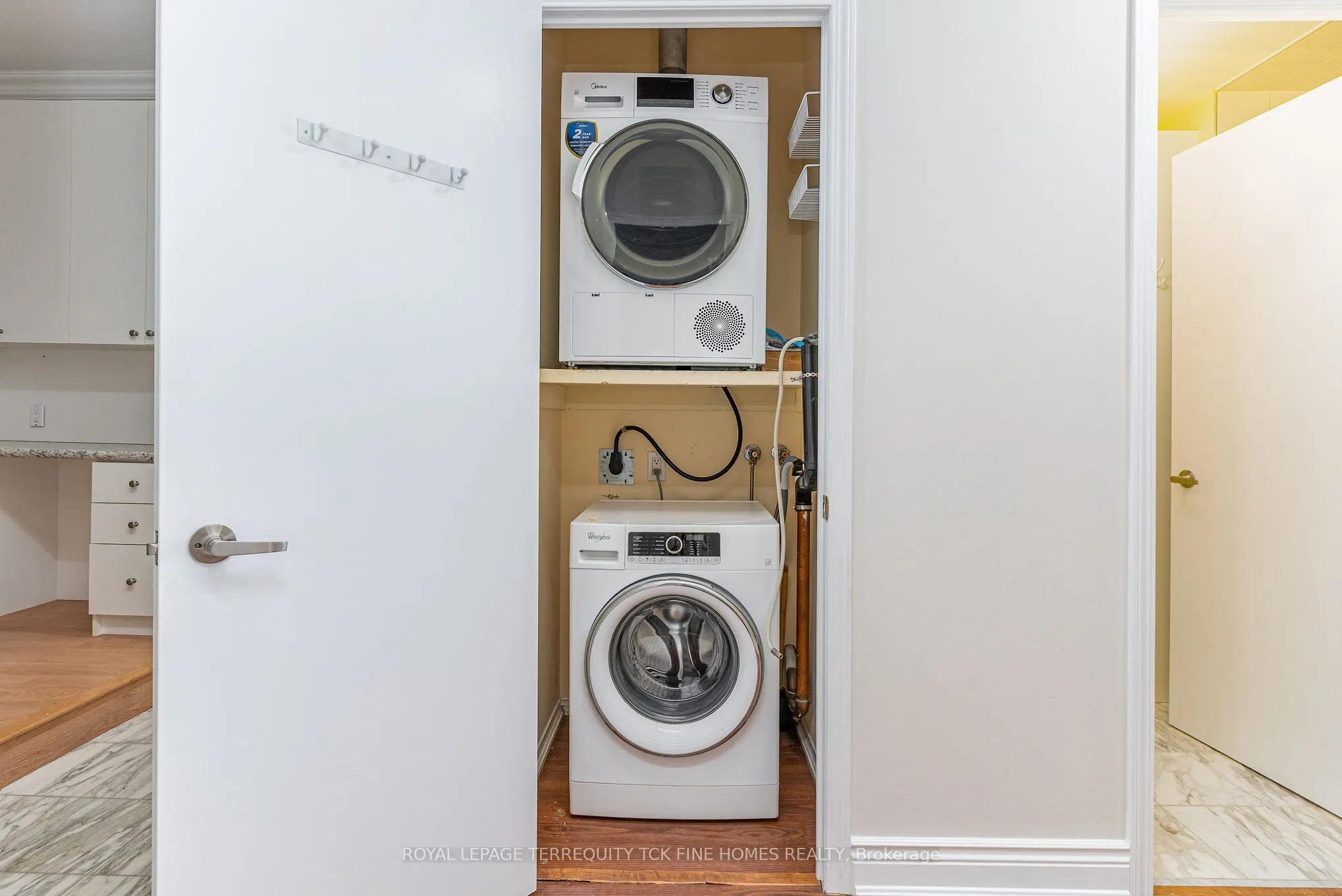 7 King Street E, #2105