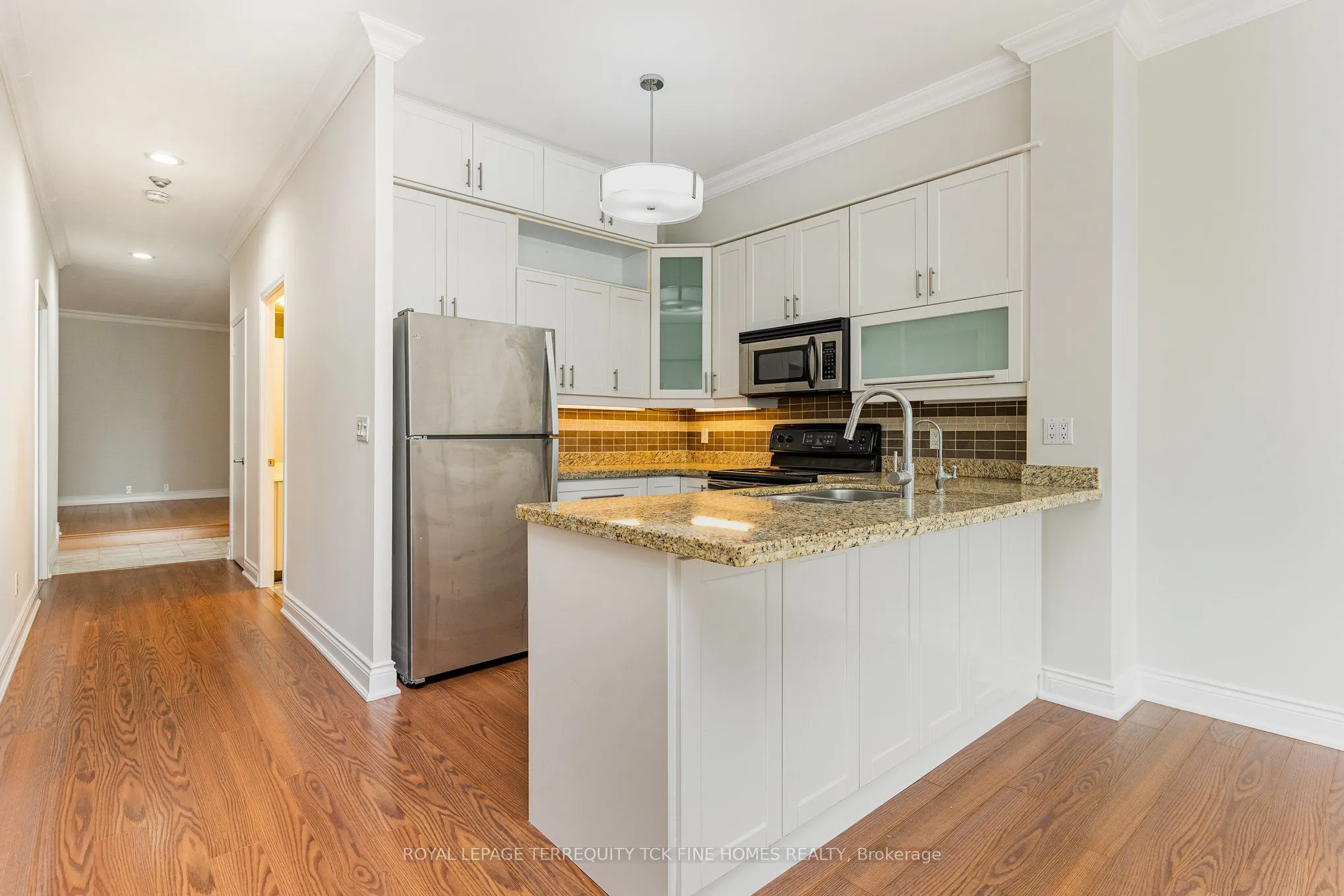 7 King Street E, #2105