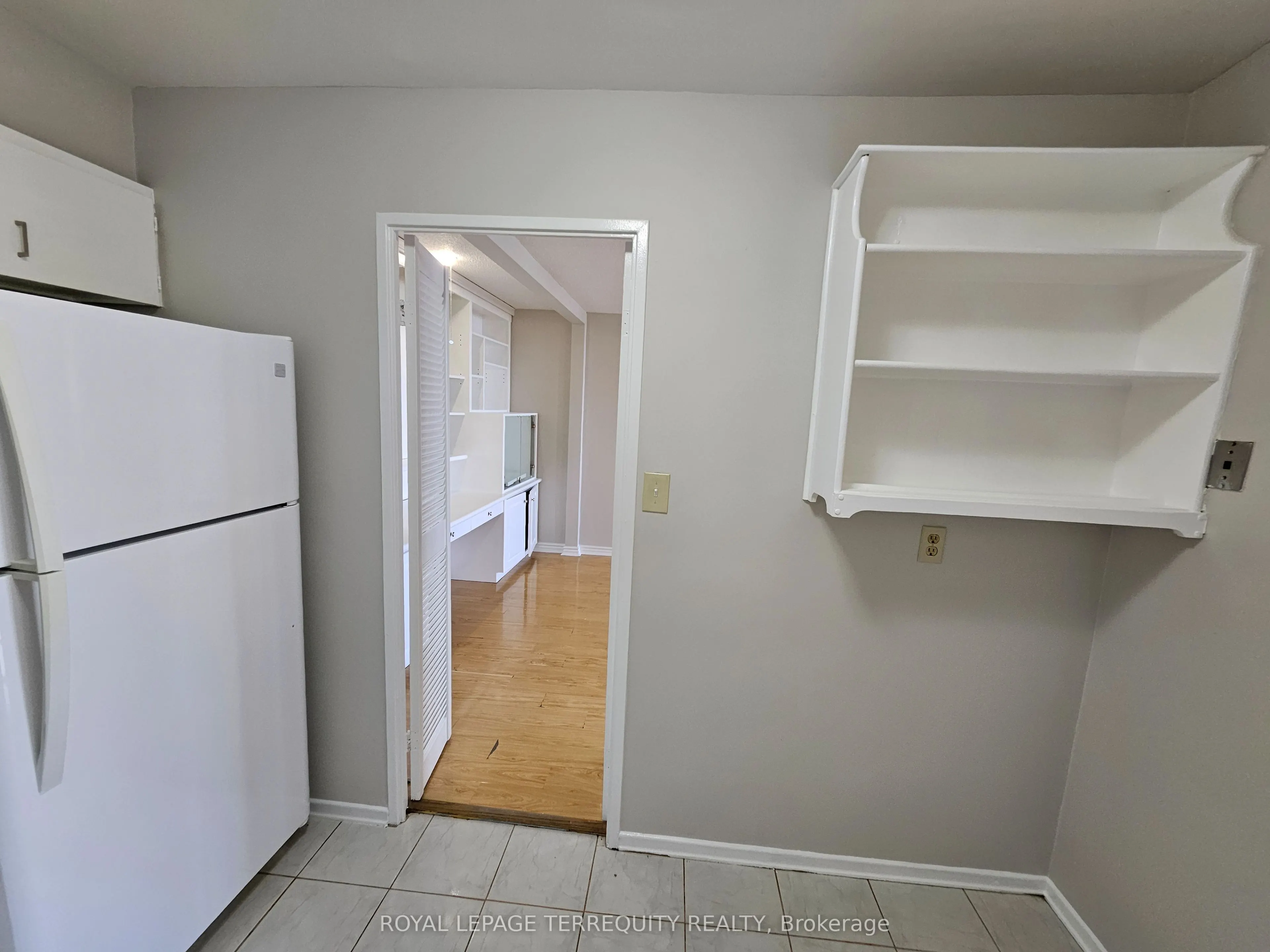 5 Shady Golfway, #1402