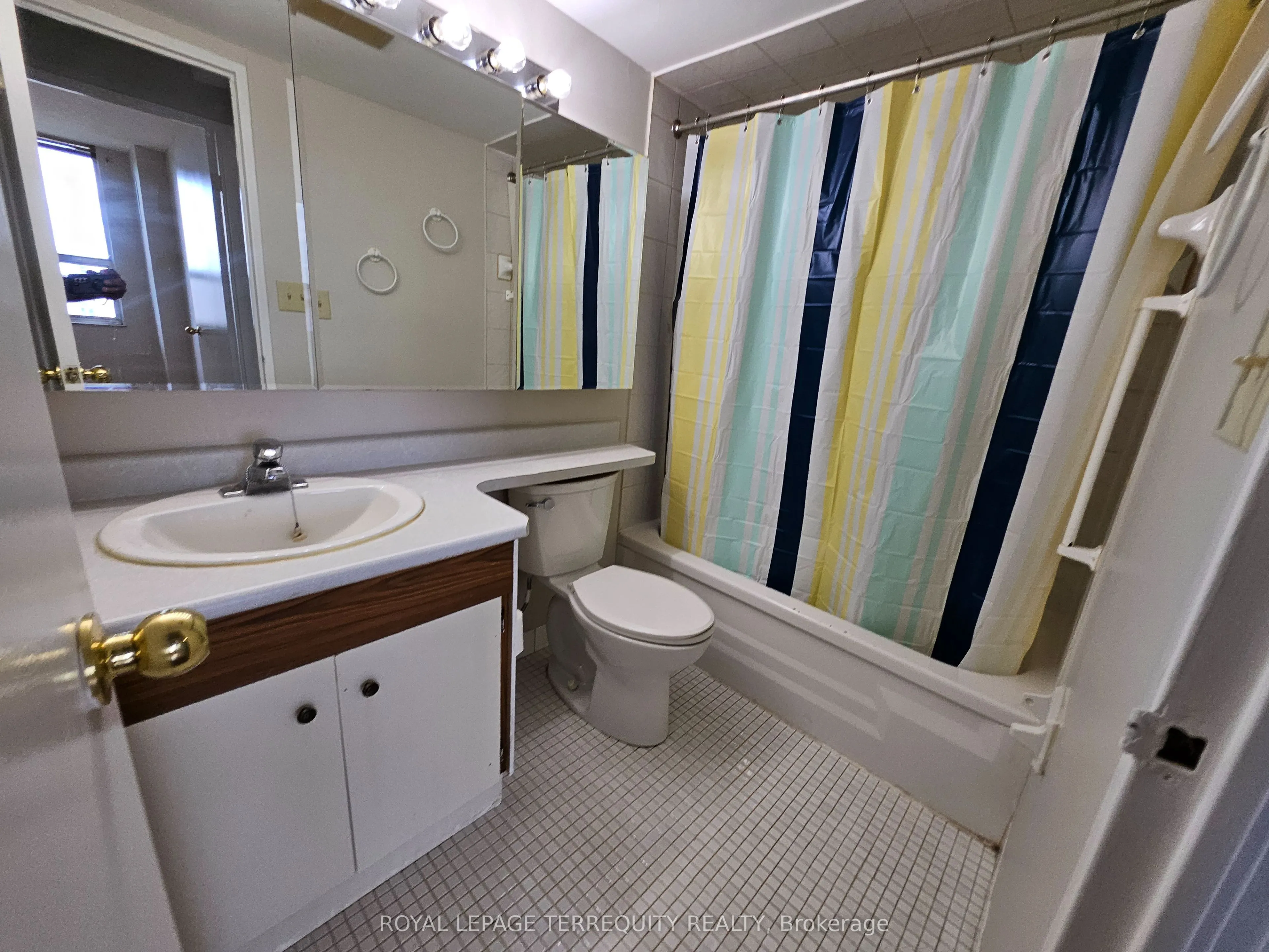 5 Shady Golfway, #1402