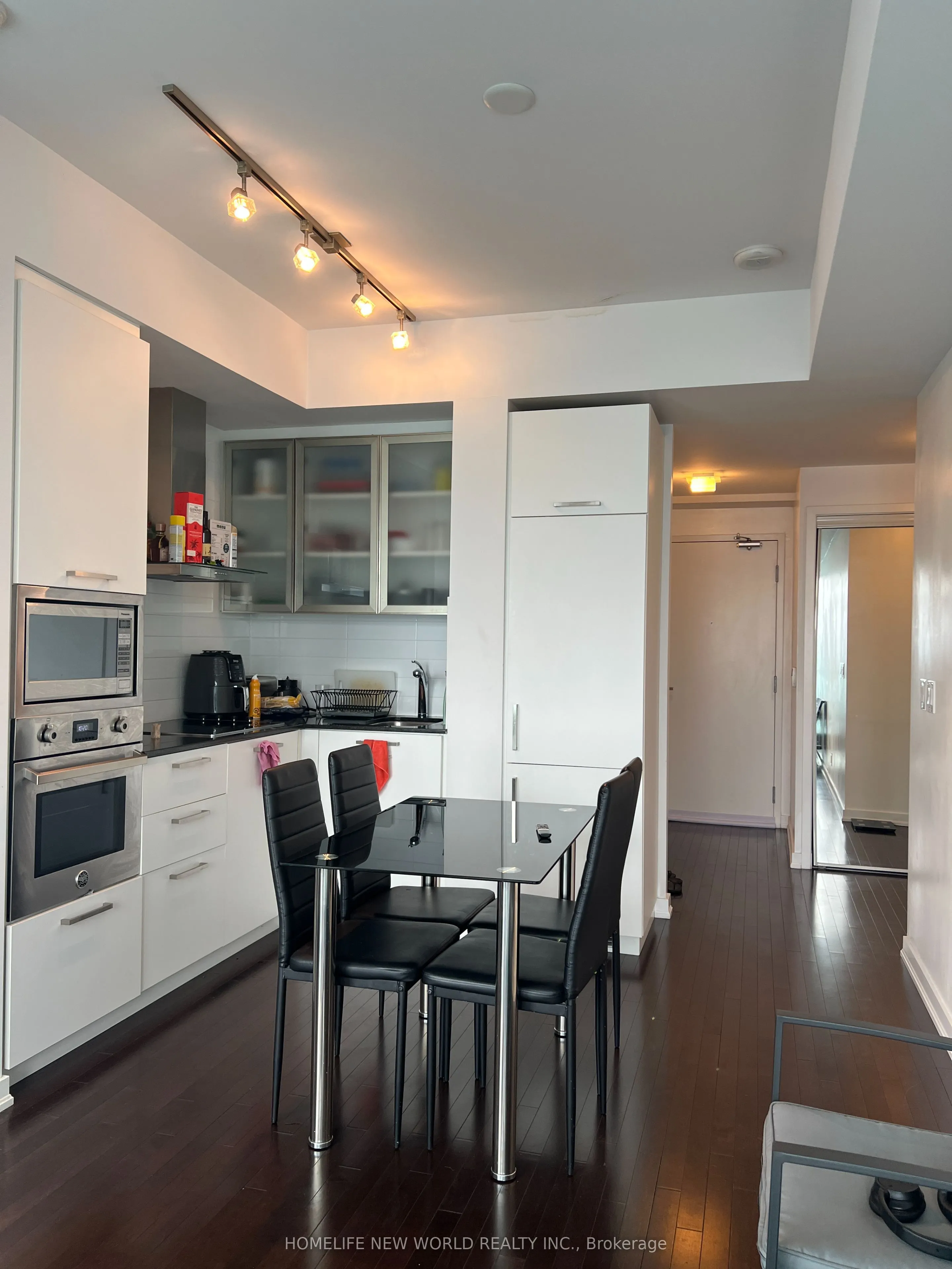 14 York Street, #4910