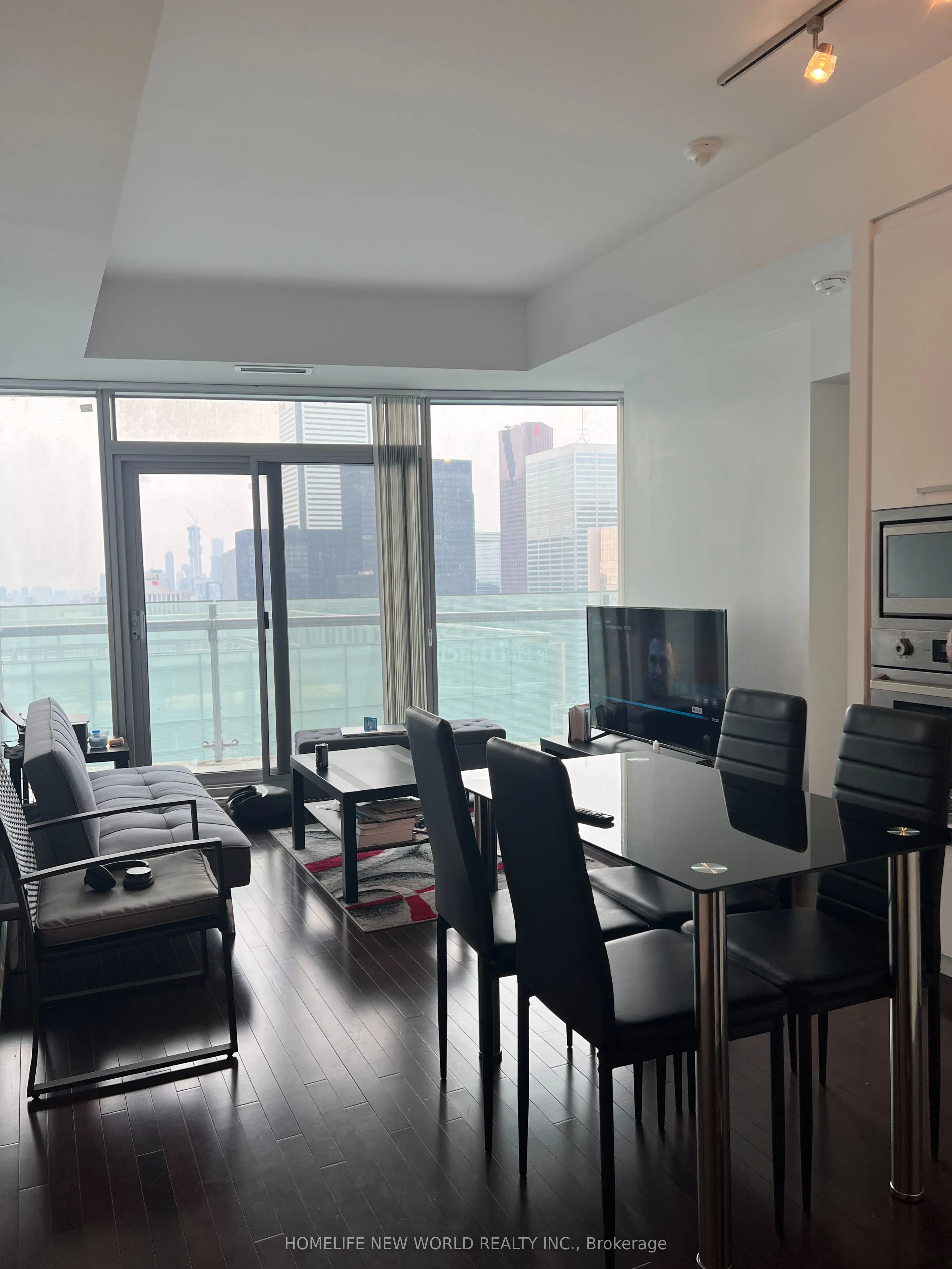 14 York Street, #4910