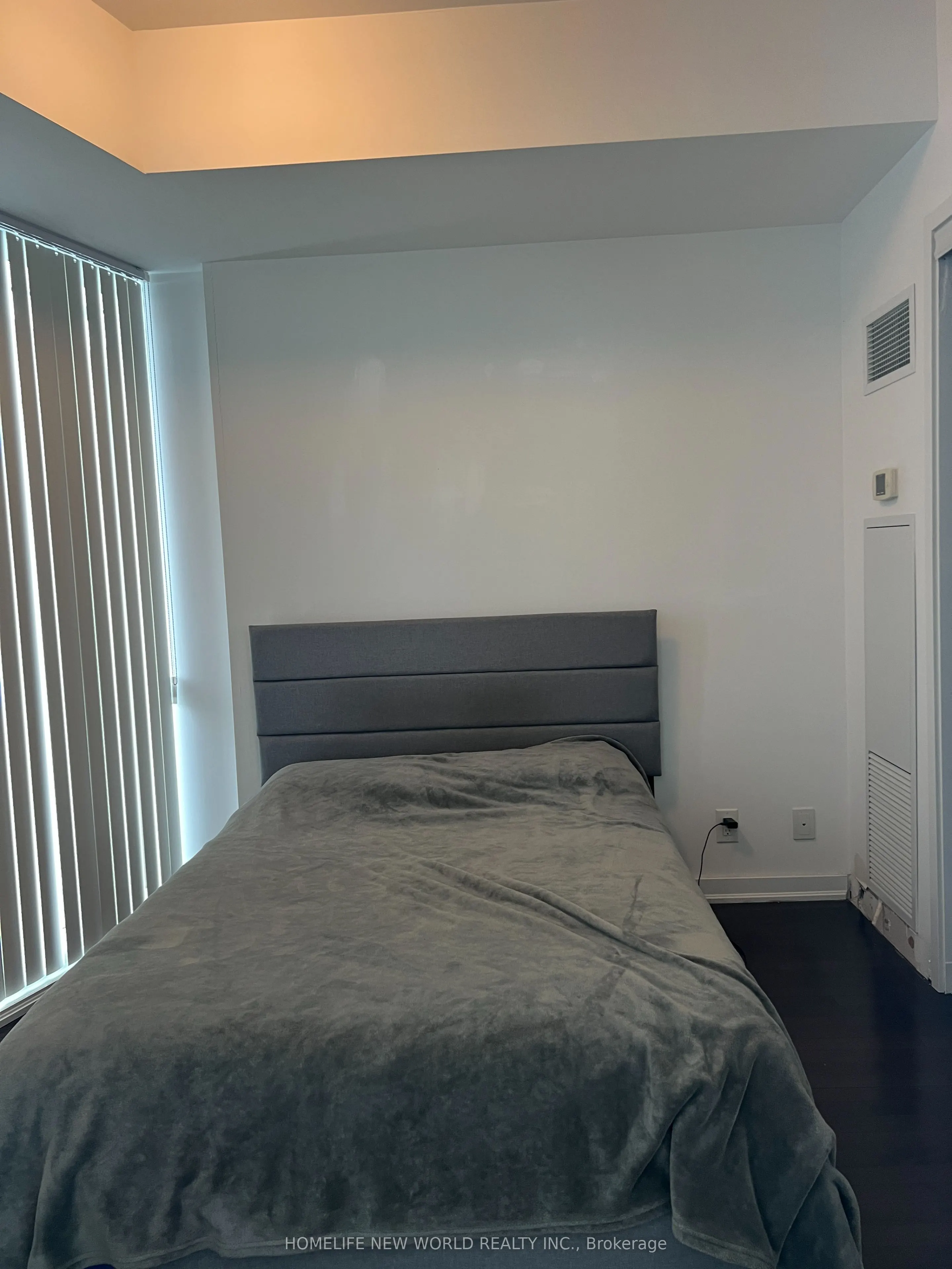 14 York Street, #4910
