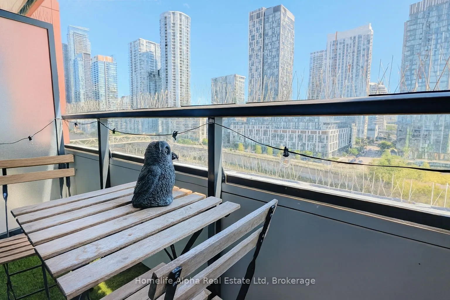 576 Front Street W, #704