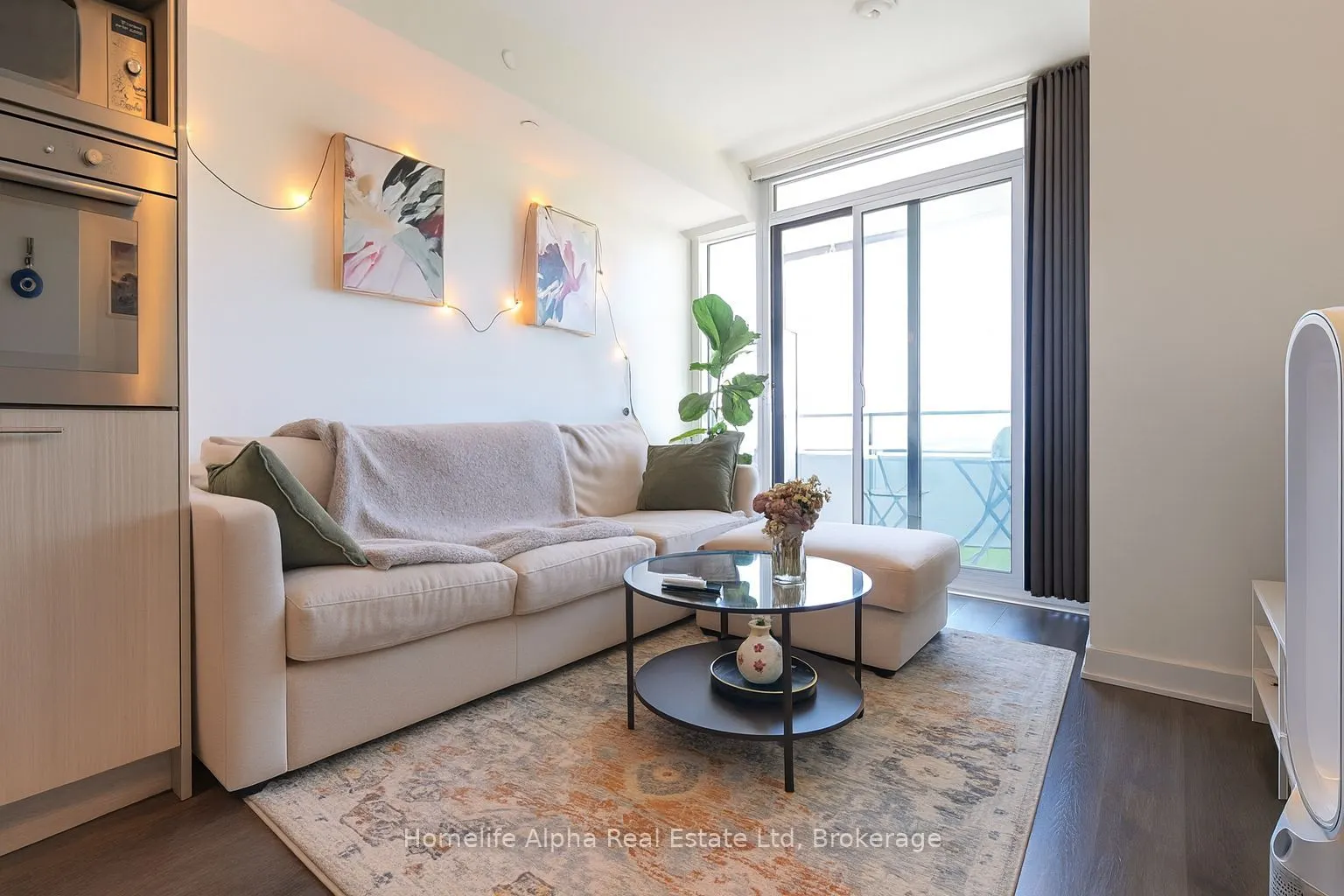 576 Front Street W, #704