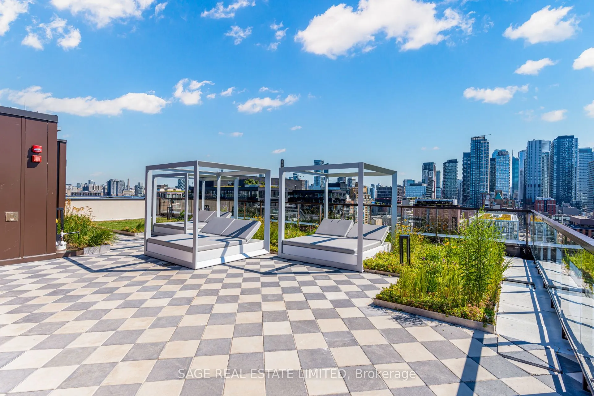 123 Portland Street, #703