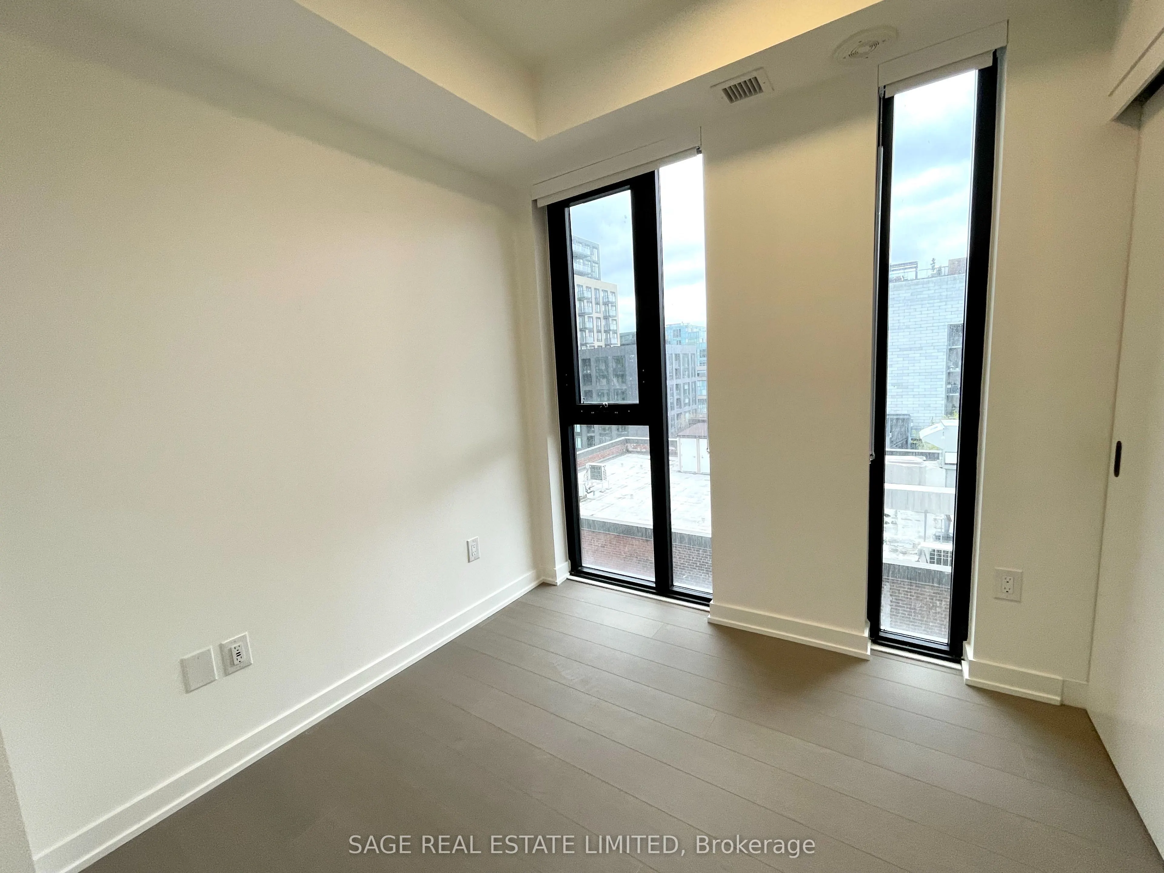 123 Portland Street, #703