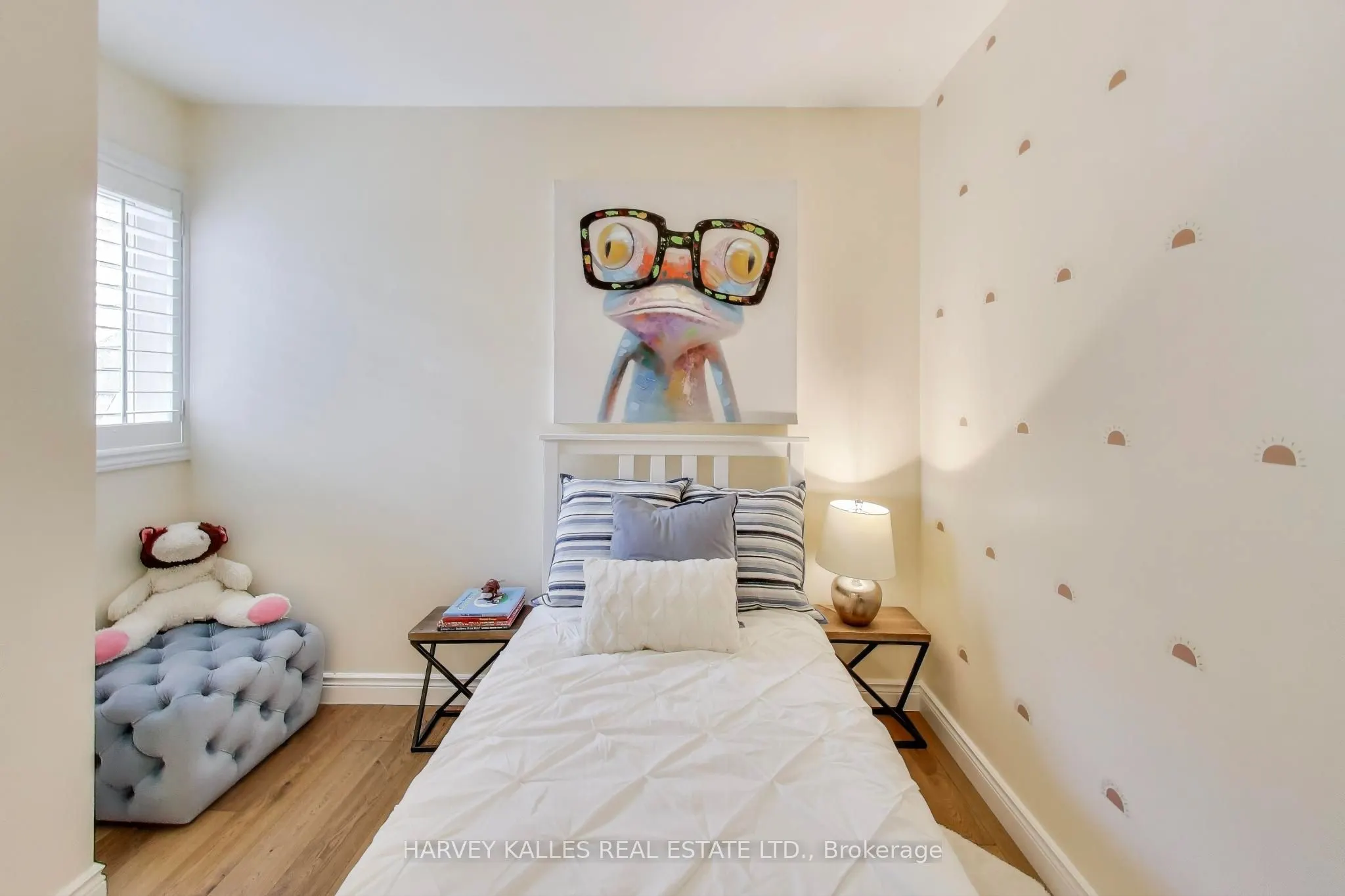 12 Sudbury Street, #3404