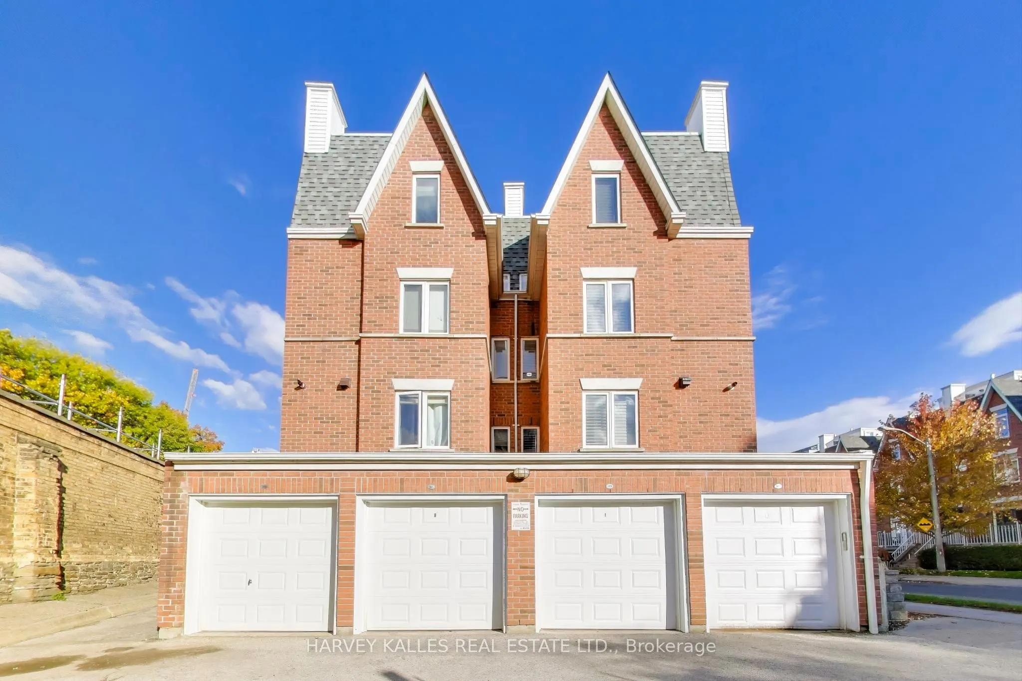 12 Sudbury Street, #3404