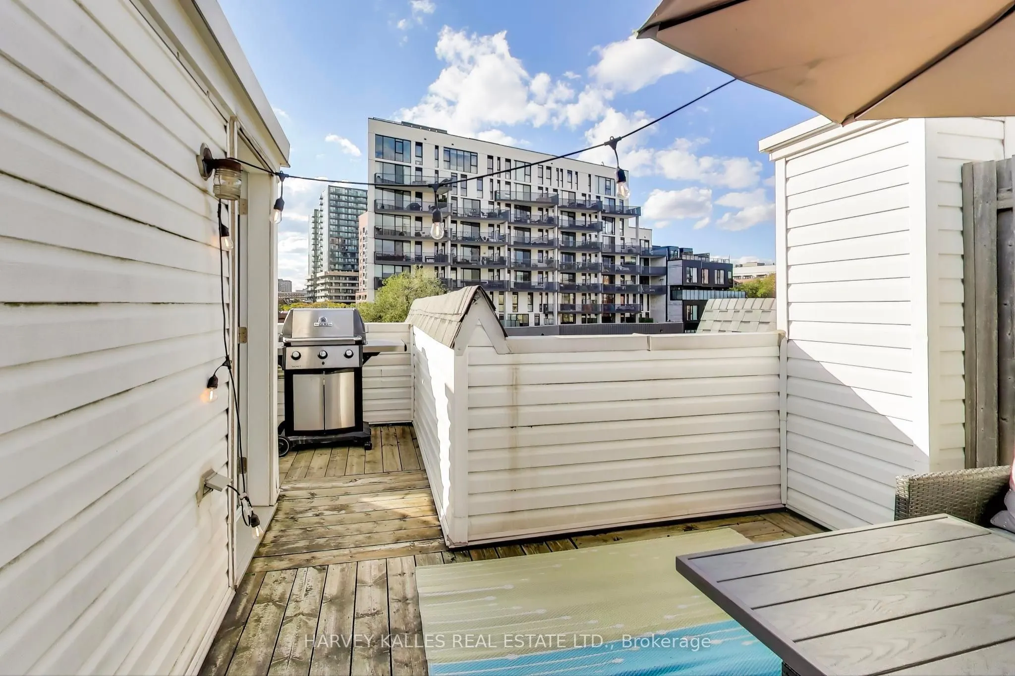 12 Sudbury Street, #3404