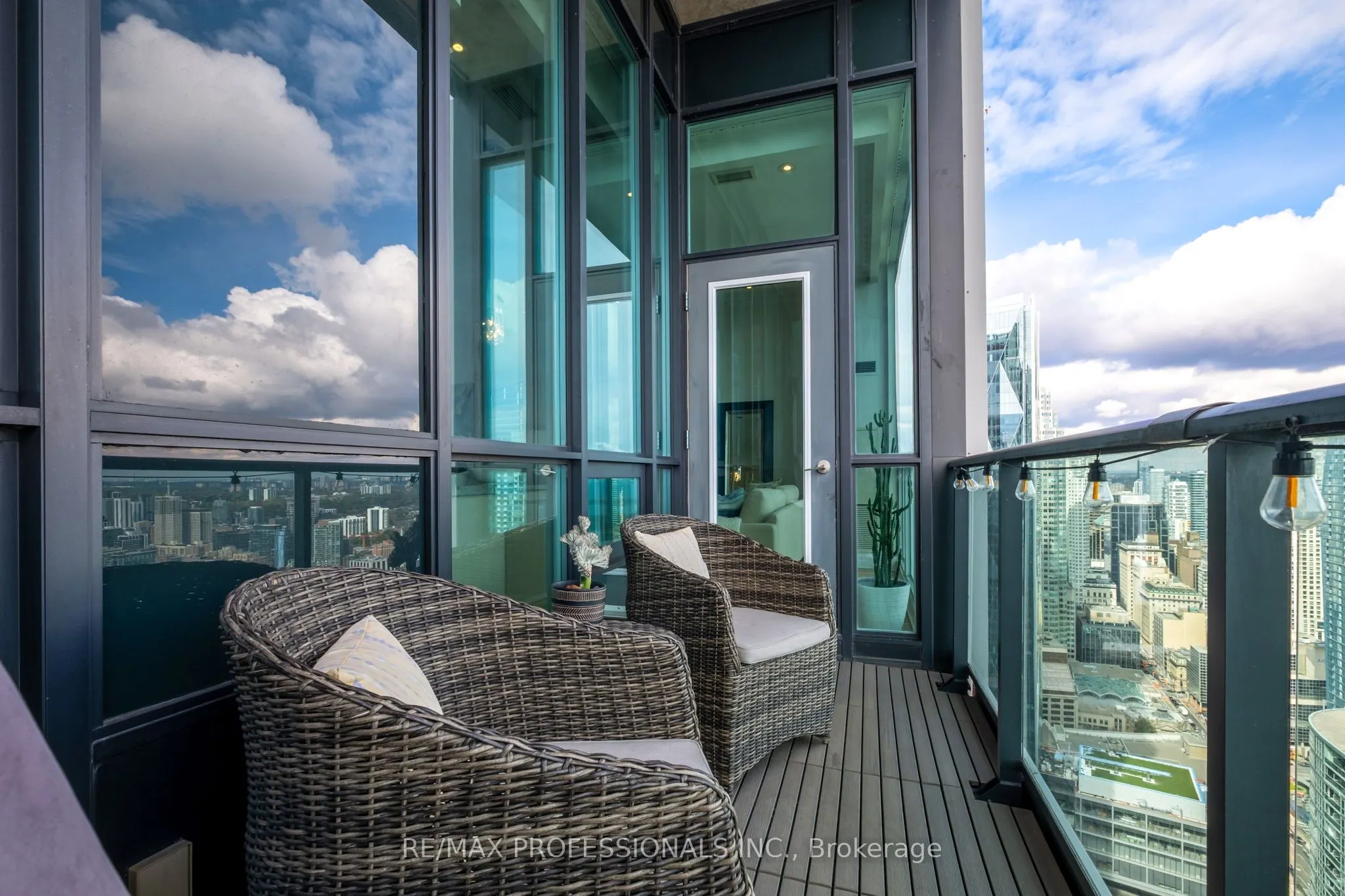 16 Harbour Street, #5304