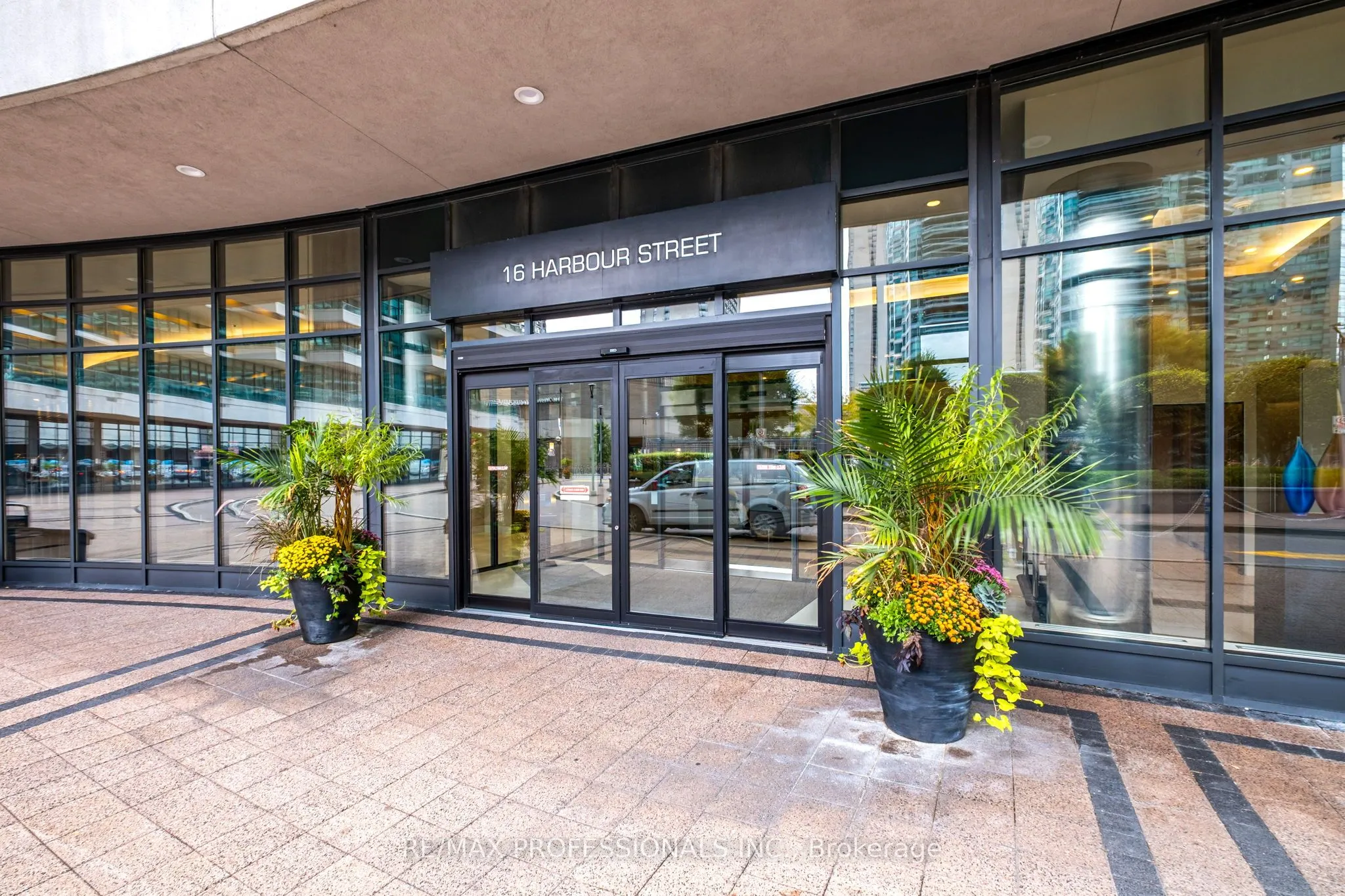 16 Harbour Street, #5304