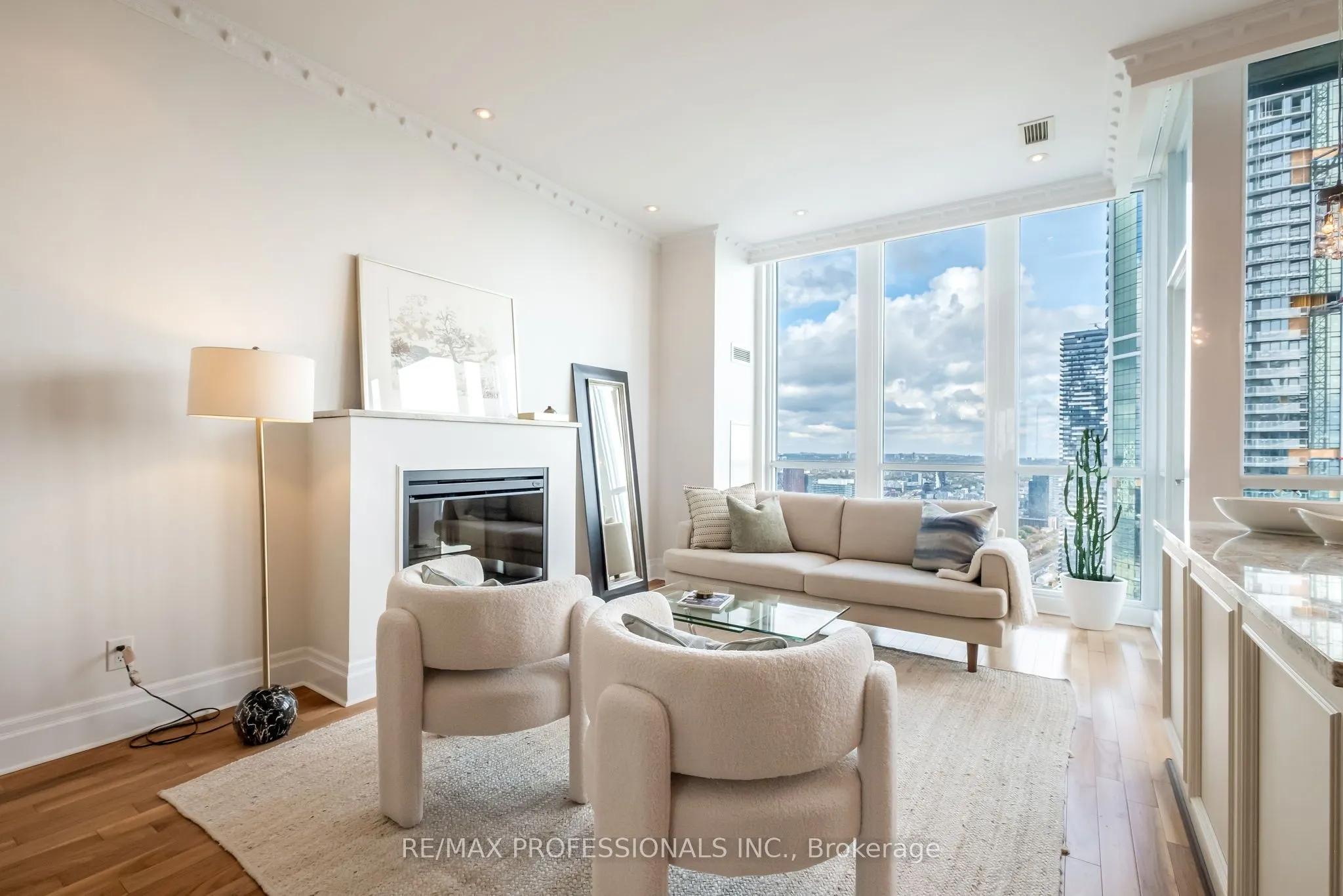 16 Harbour Street, #5304