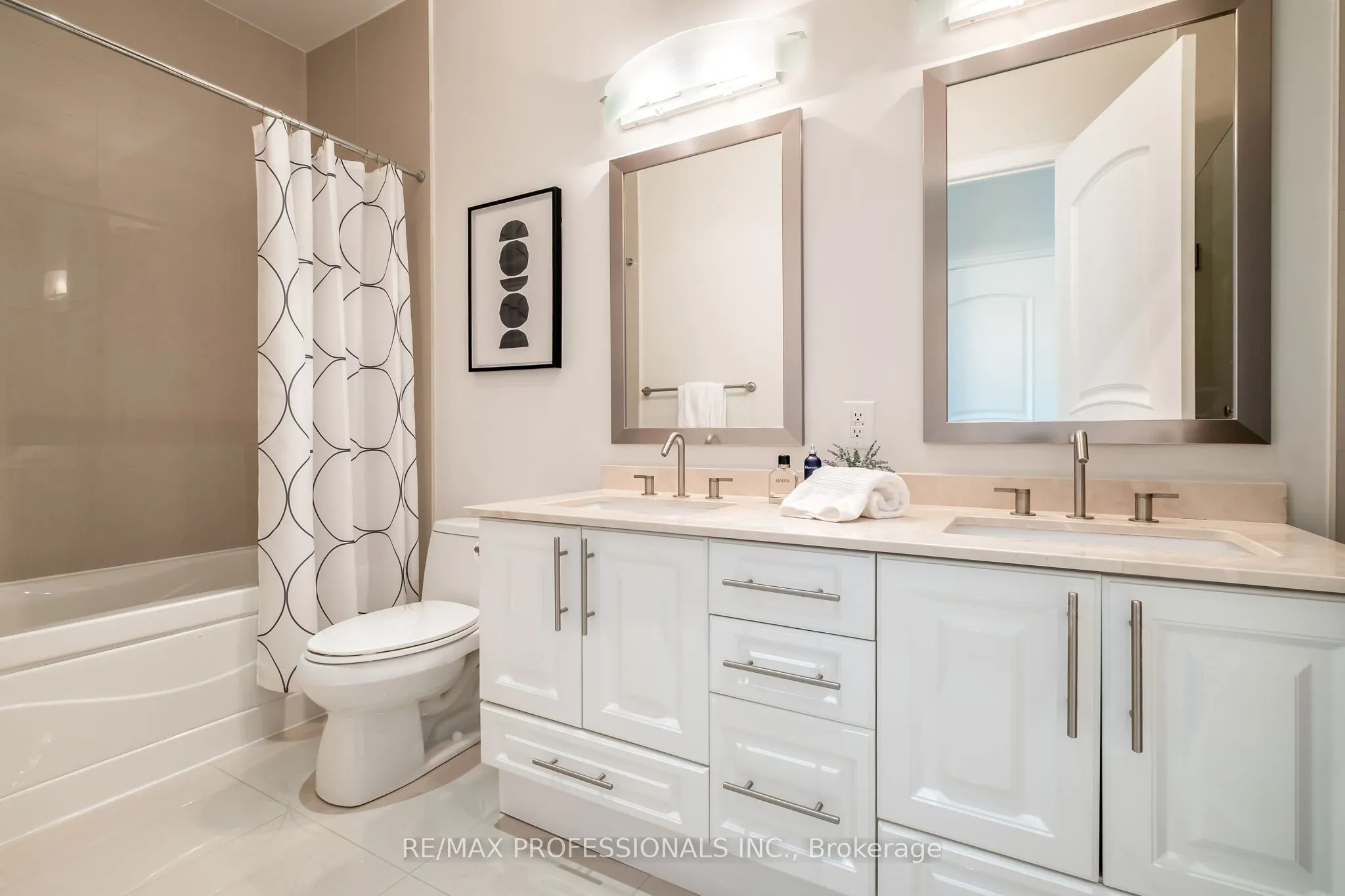 16 Harbour Street, #5304