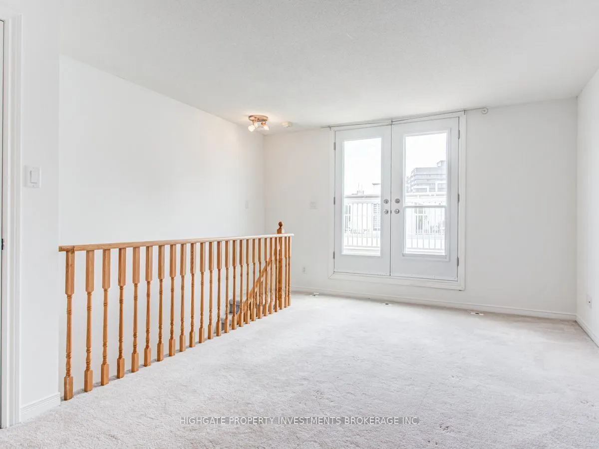 12 Sudbury Street, #2805