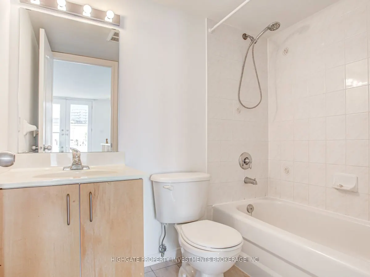 12 Sudbury Street, #2805