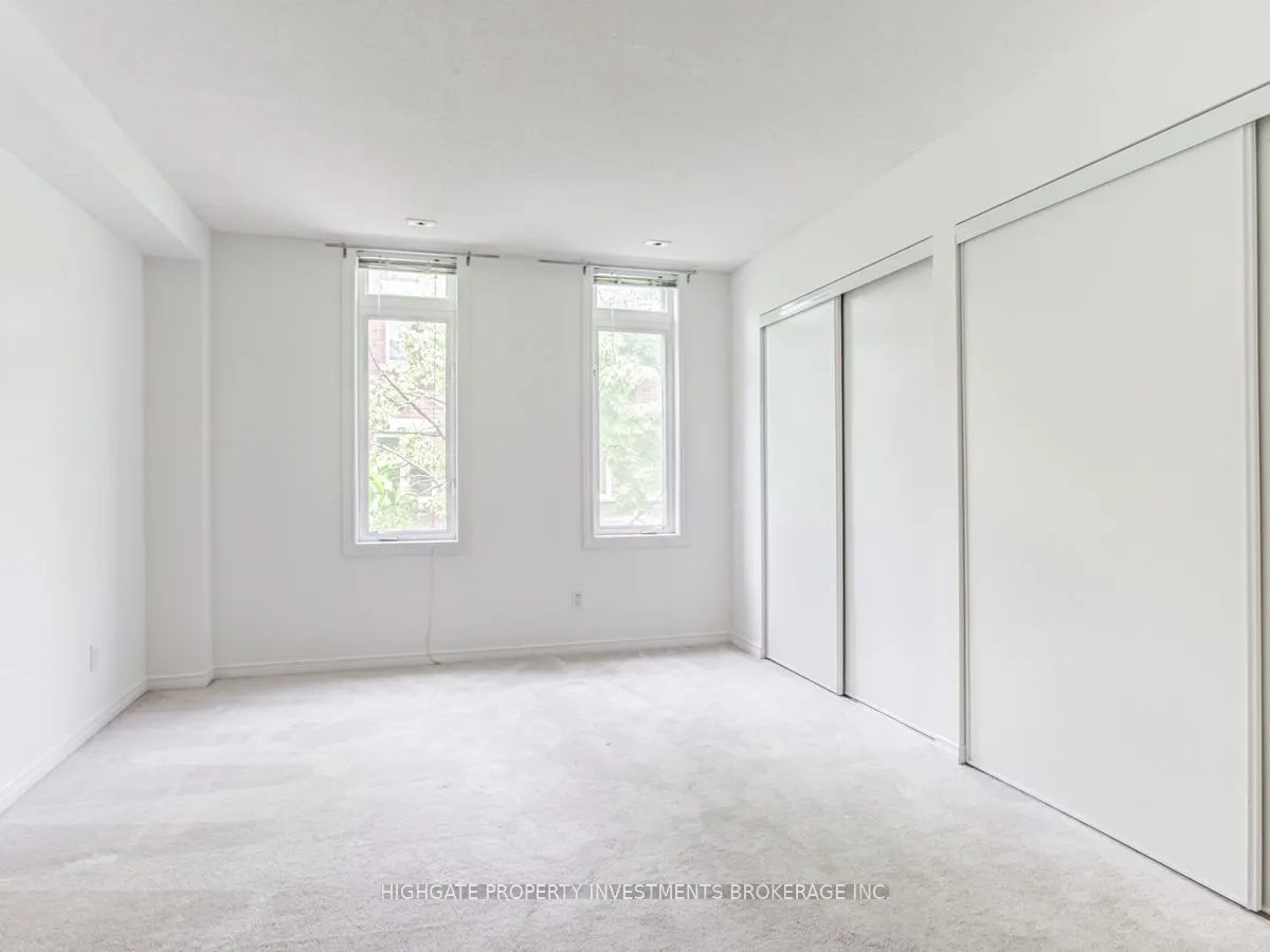 12 Sudbury Street, #2805