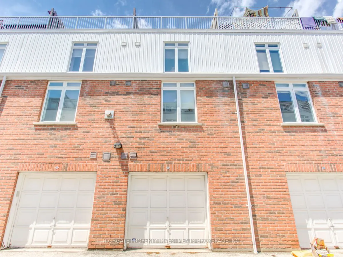 12 Sudbury Street, #2805