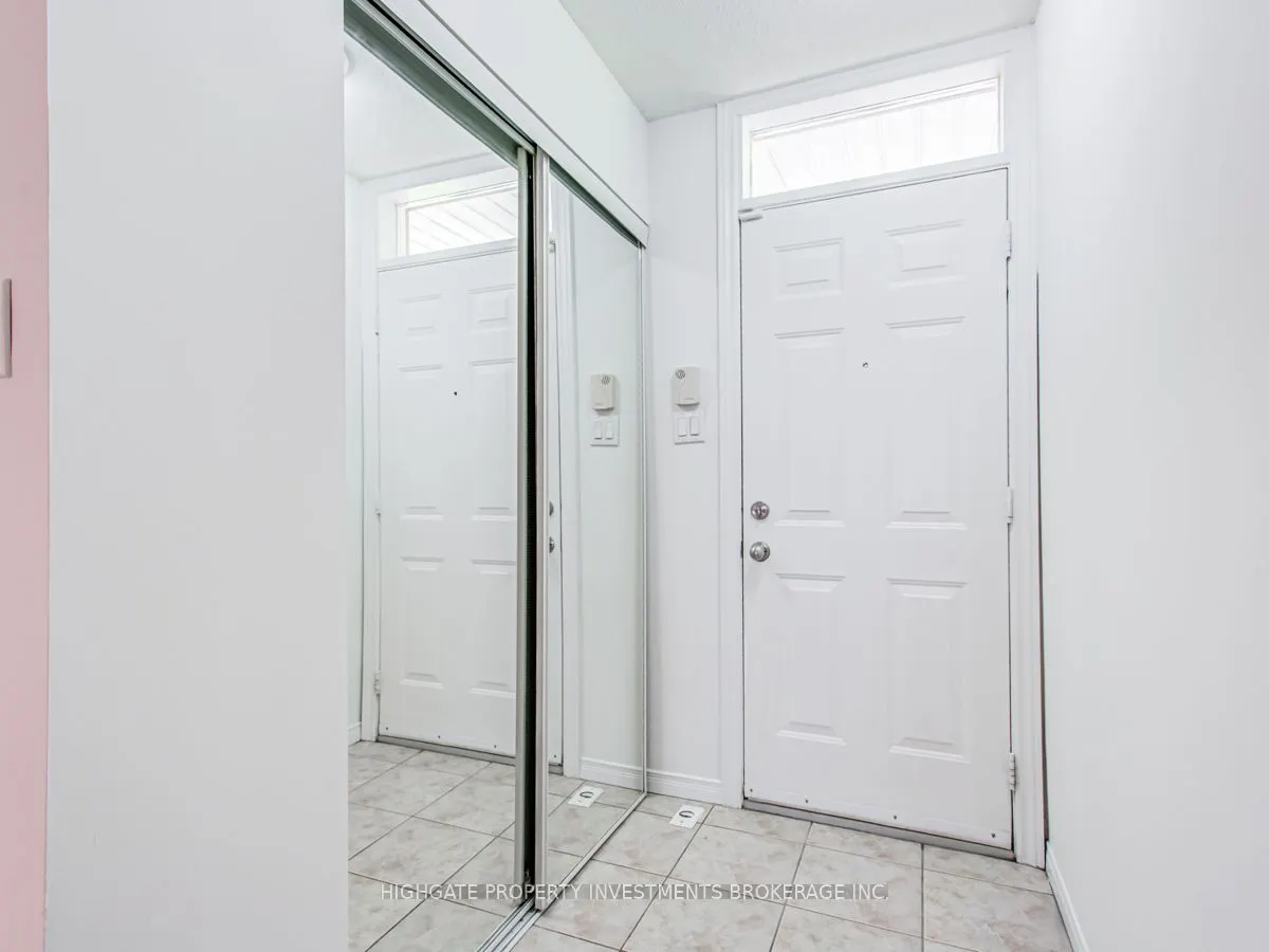 12 Sudbury Street, #2805