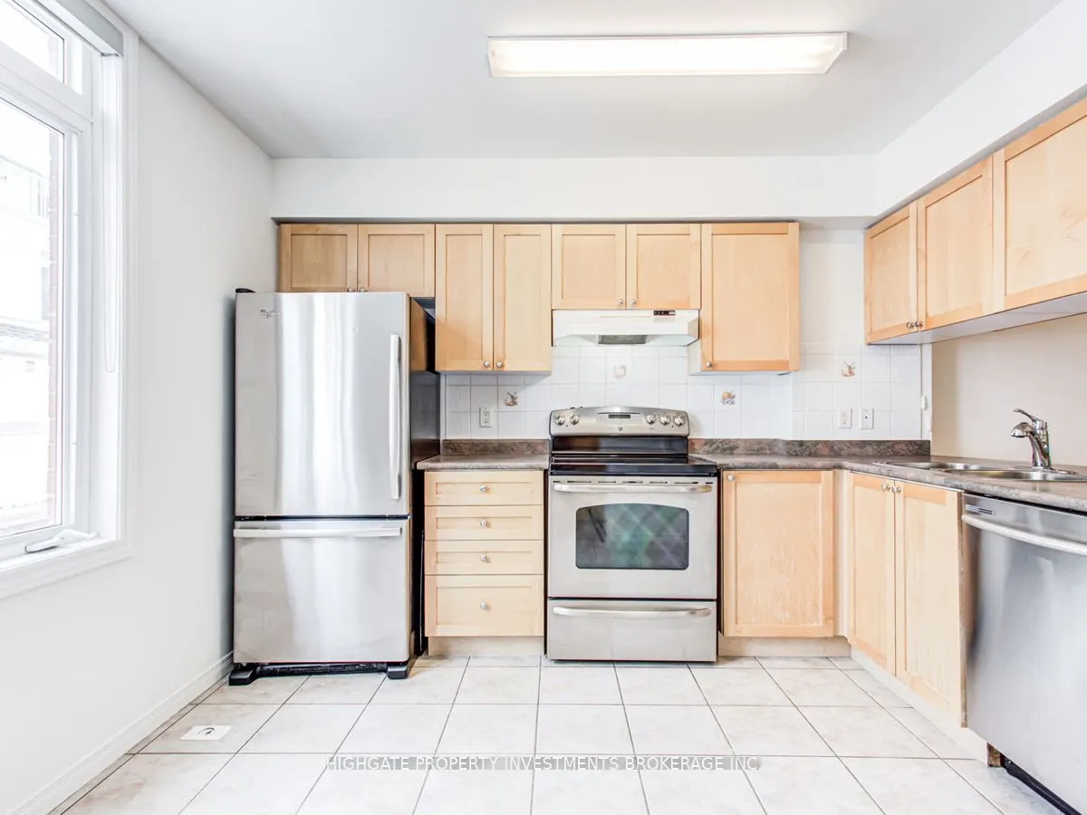 12 Sudbury Street, #2805