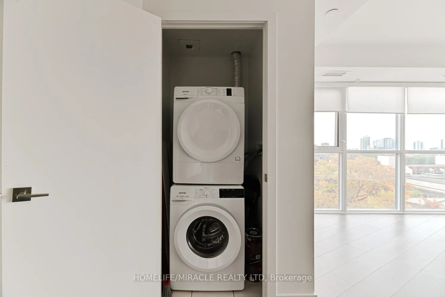 159 Wellesley Street E, #604