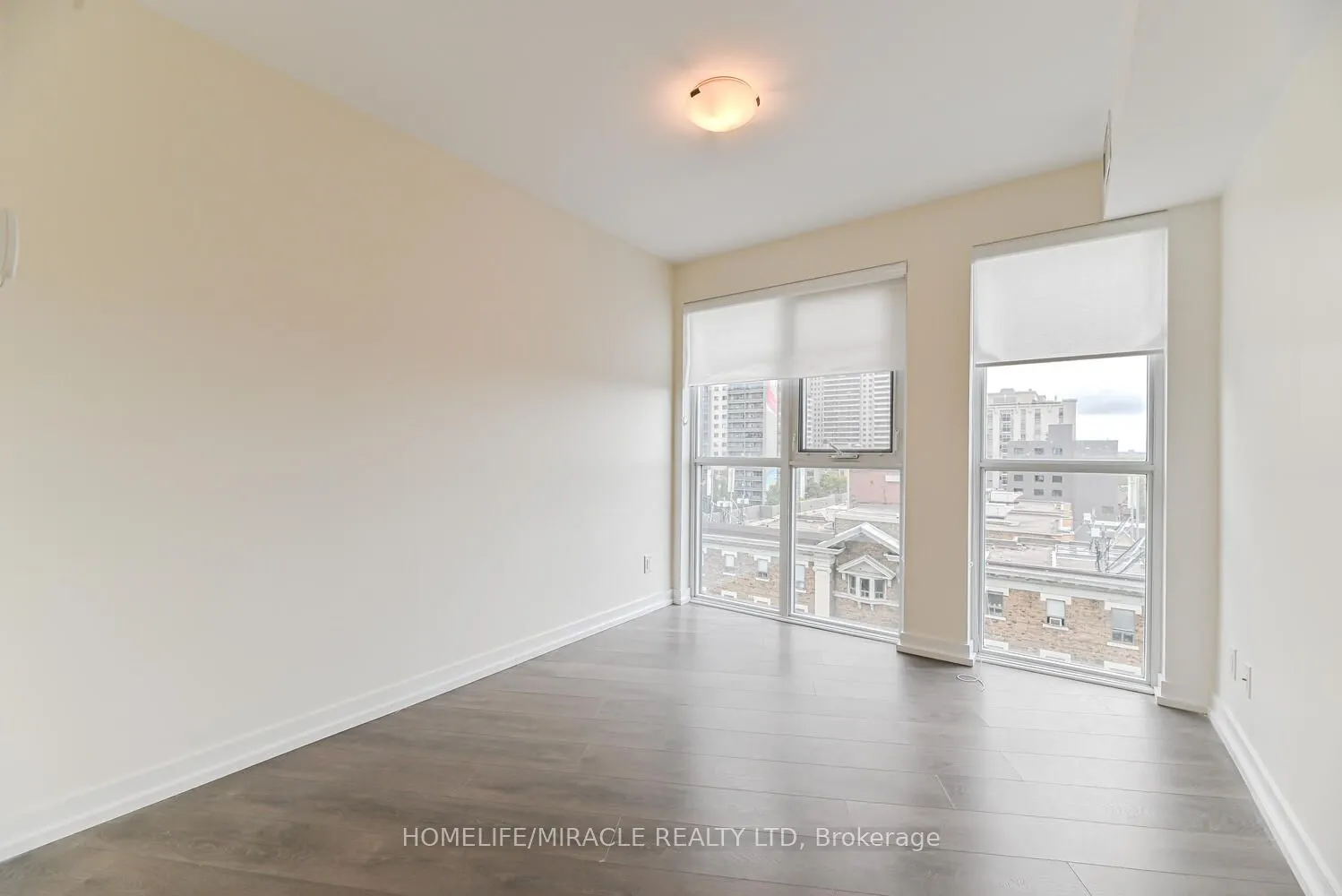 159 Wellesley Street E, #604