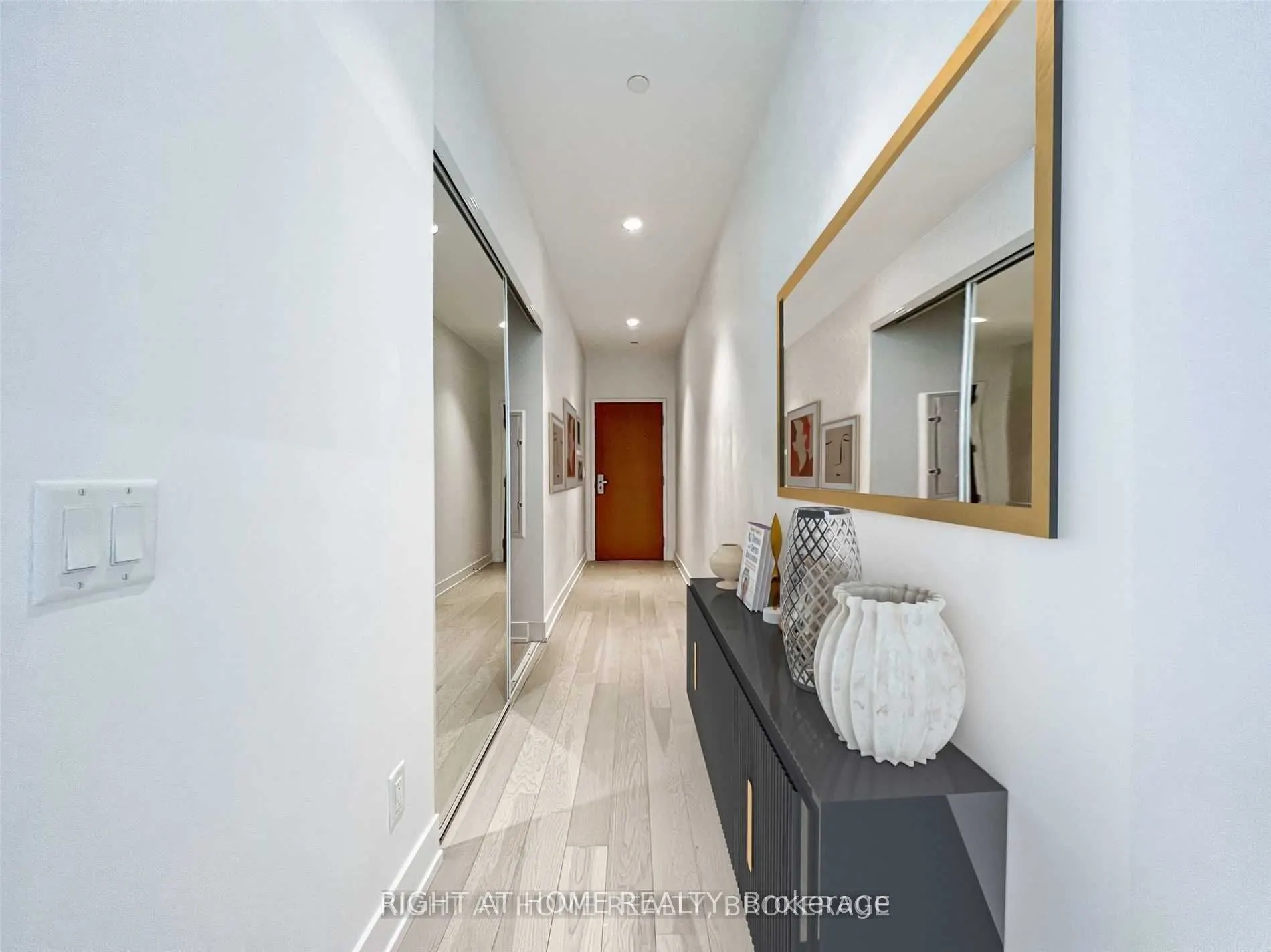 7 Grenville Street, #522&622