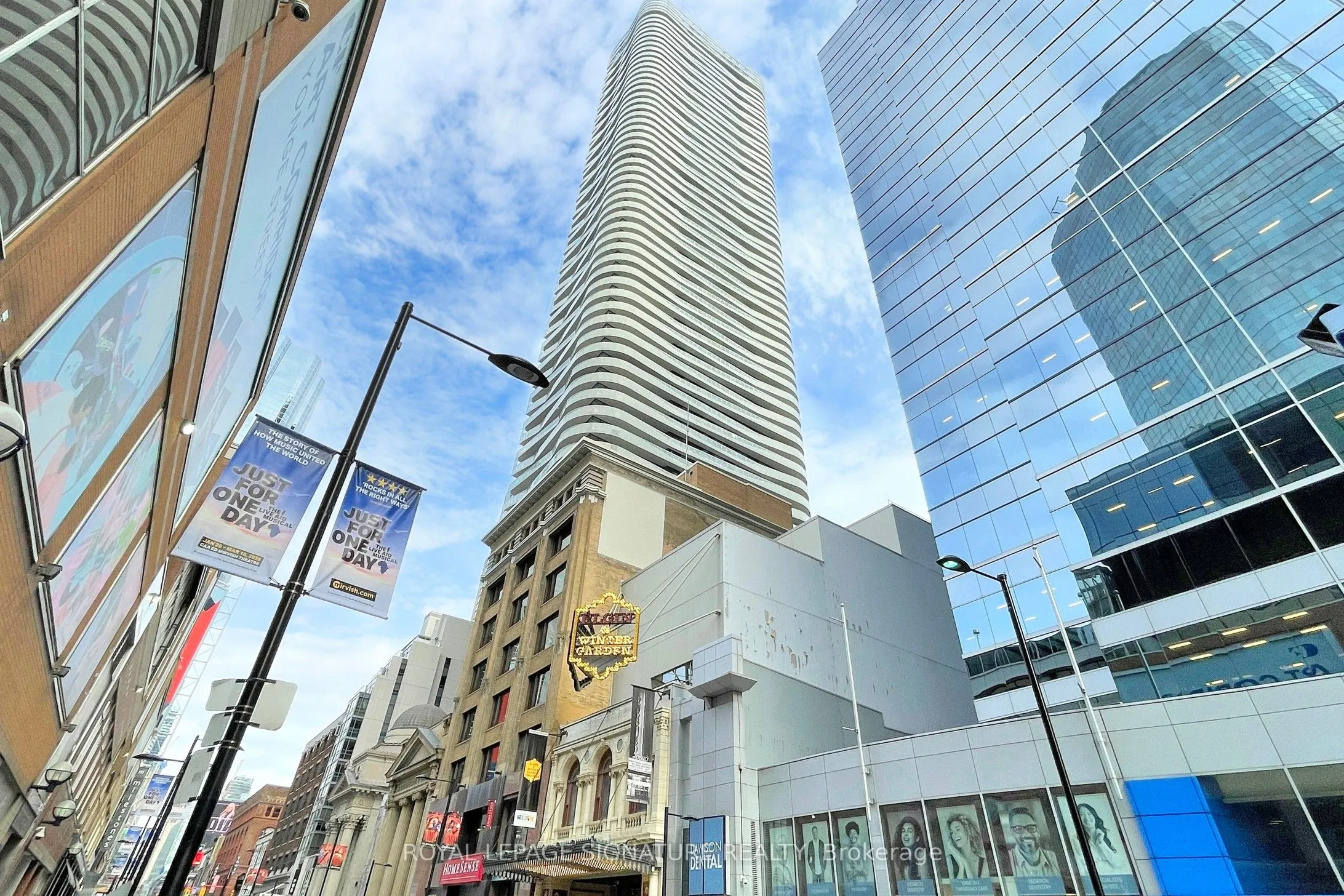 197 Yonge Street, #5811