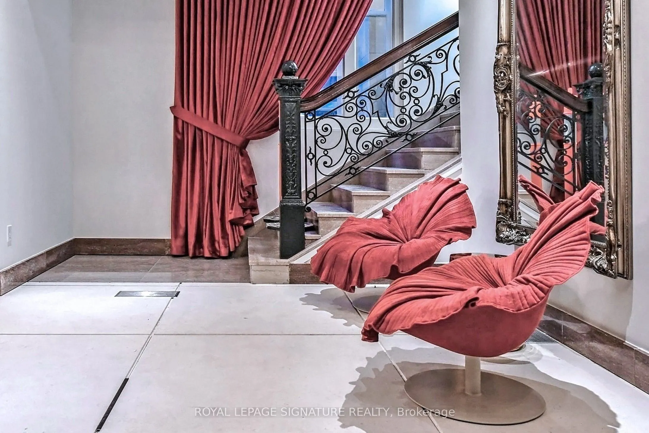 197 Yonge Street, #5811