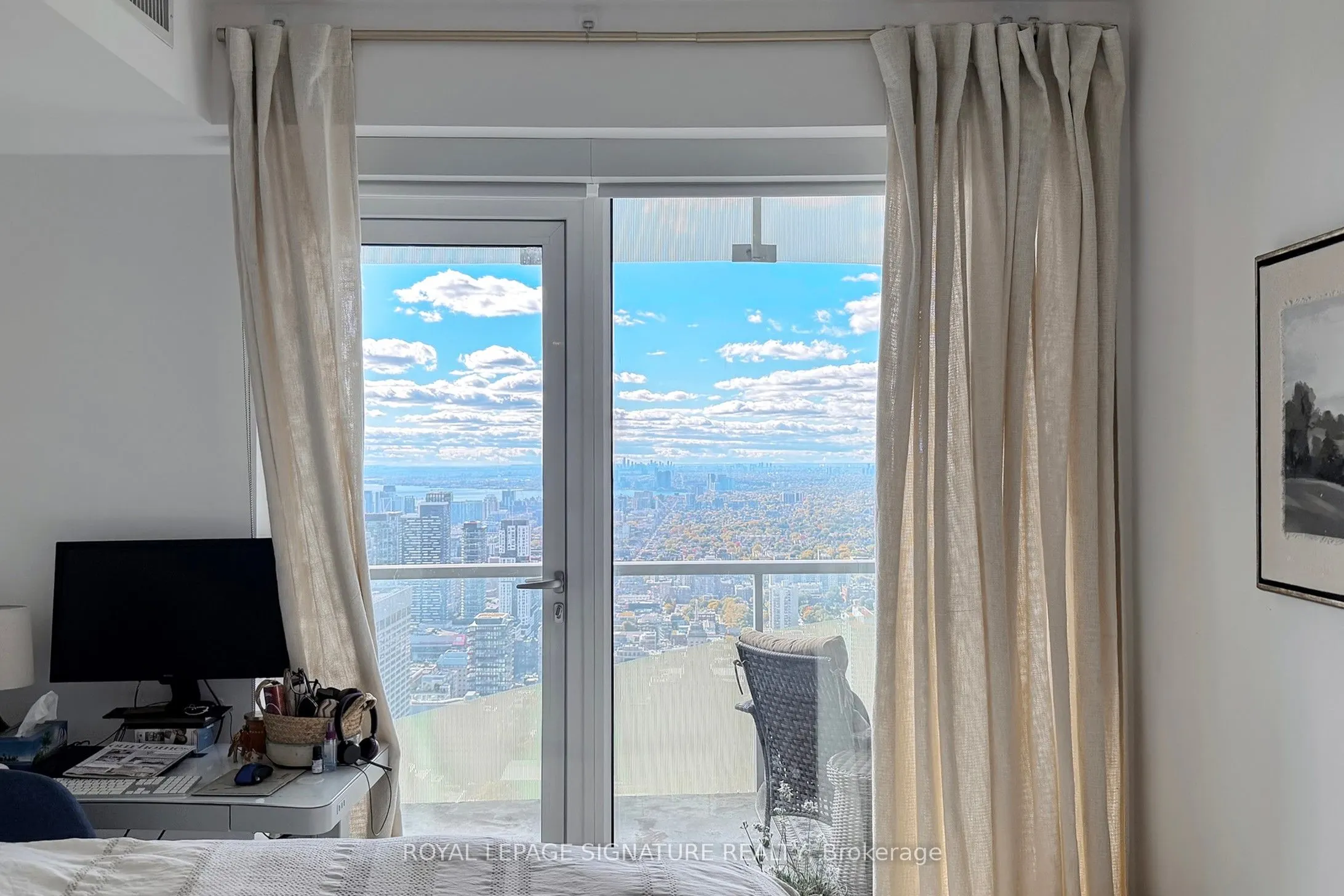 197 Yonge Street, #5811