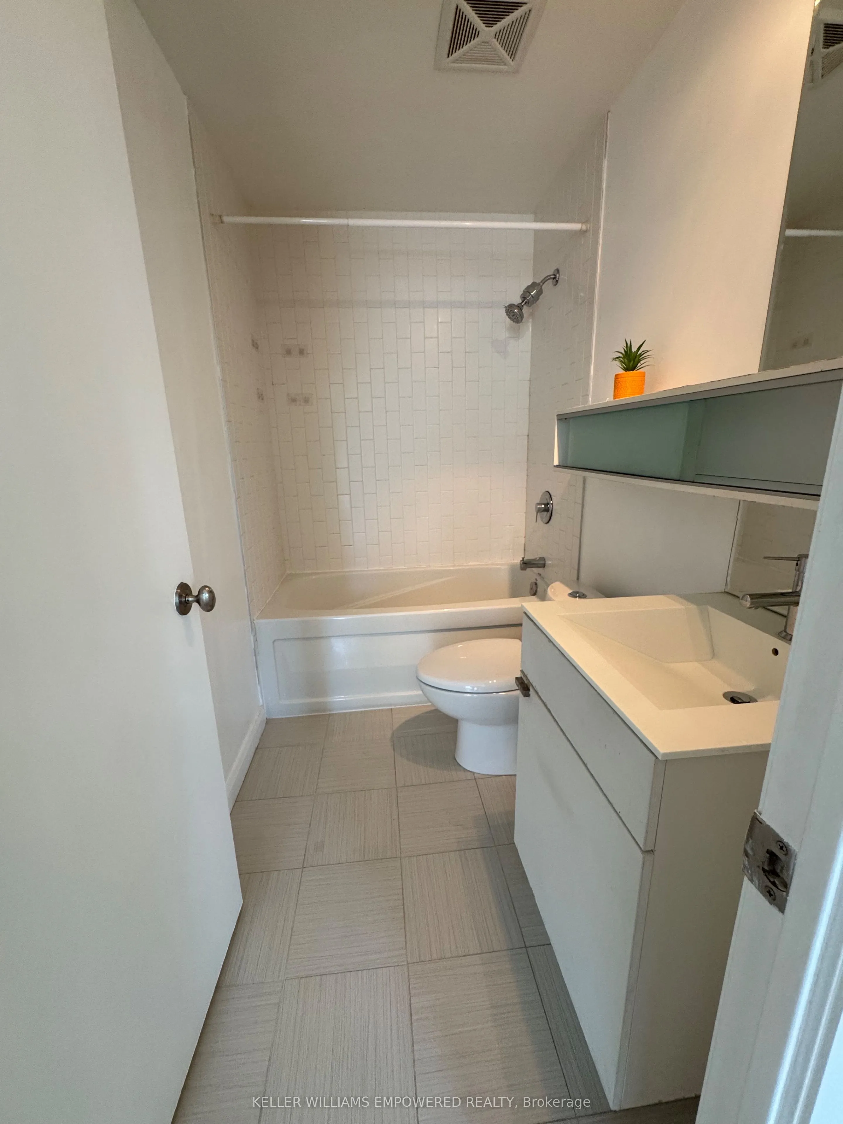 111 Elizabeth Street, #1708