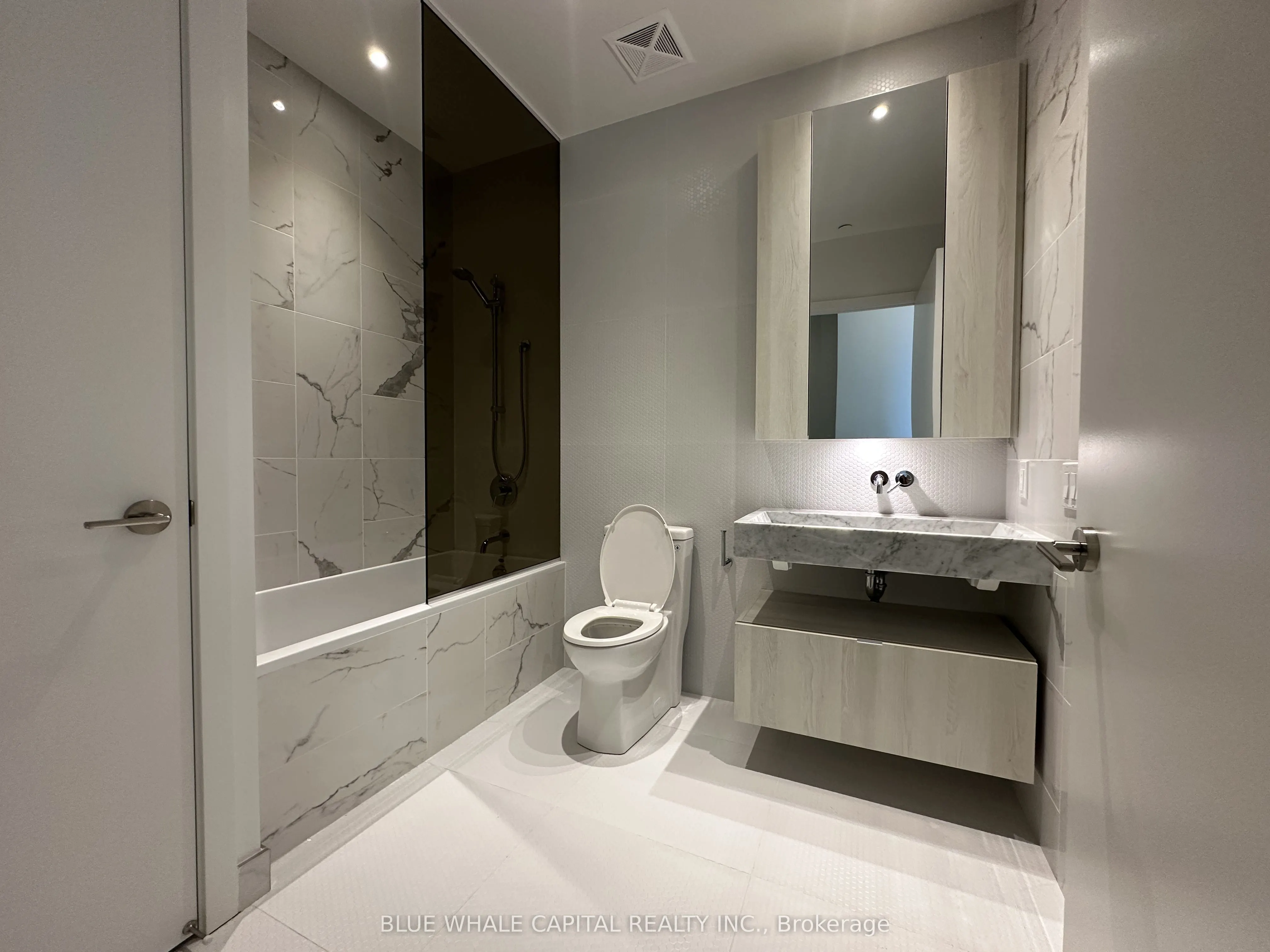 11 Yorkville Avenue, #3008