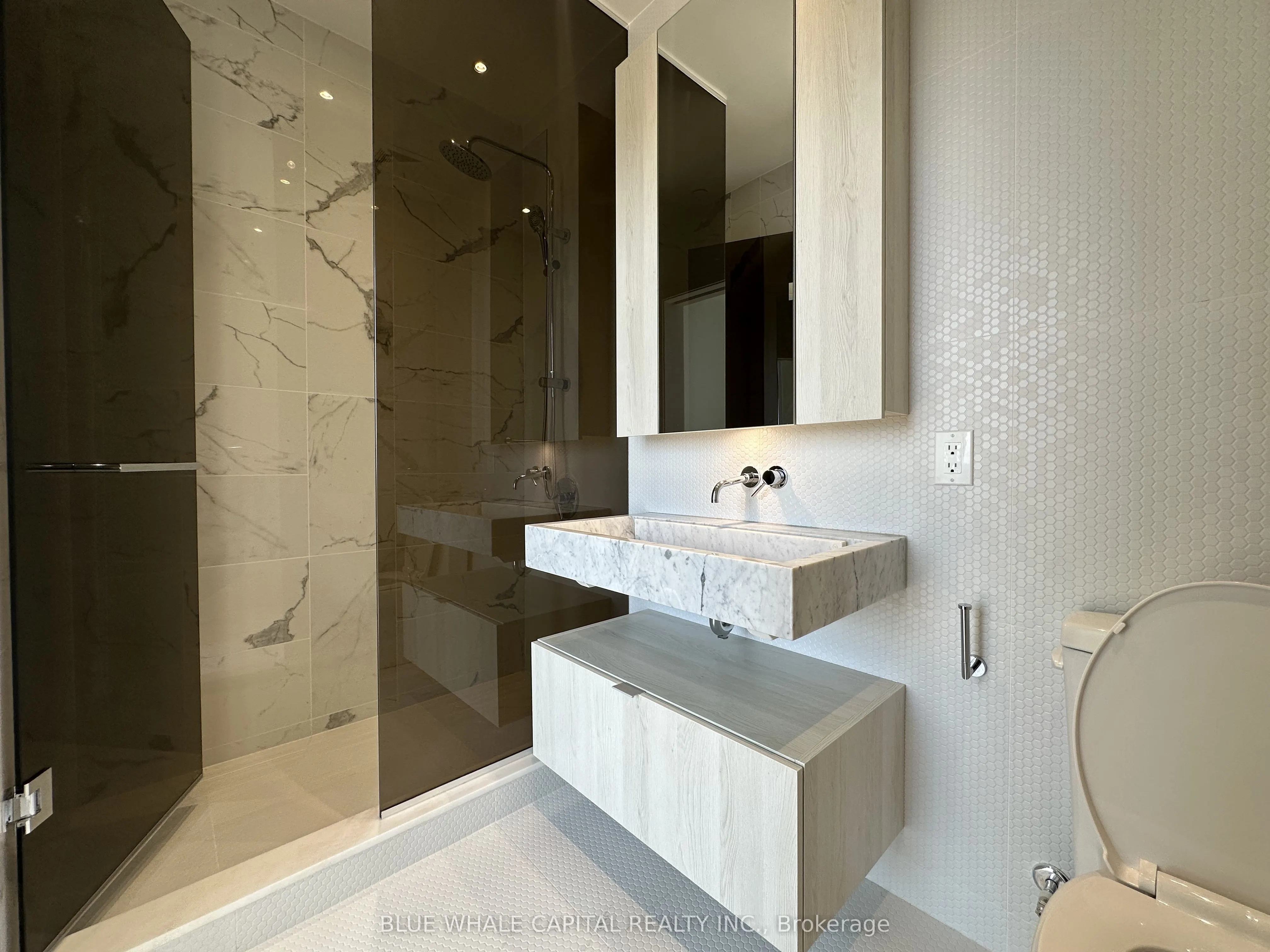 11 Yorkville Avenue, #3008