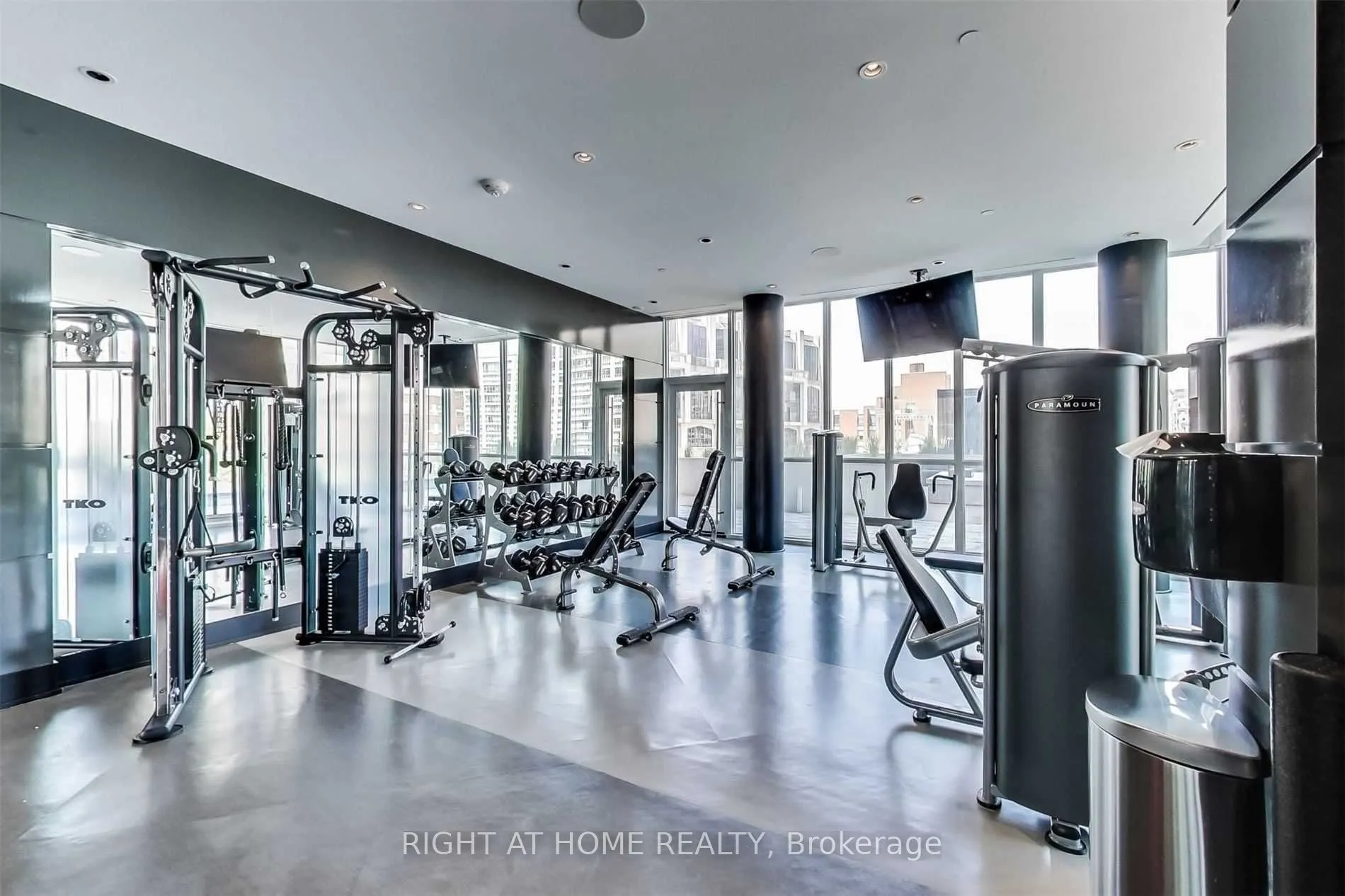 32 Davenport Road, #1106