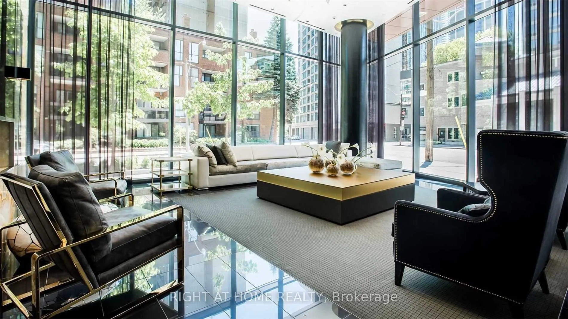 32 Davenport Road, #1106