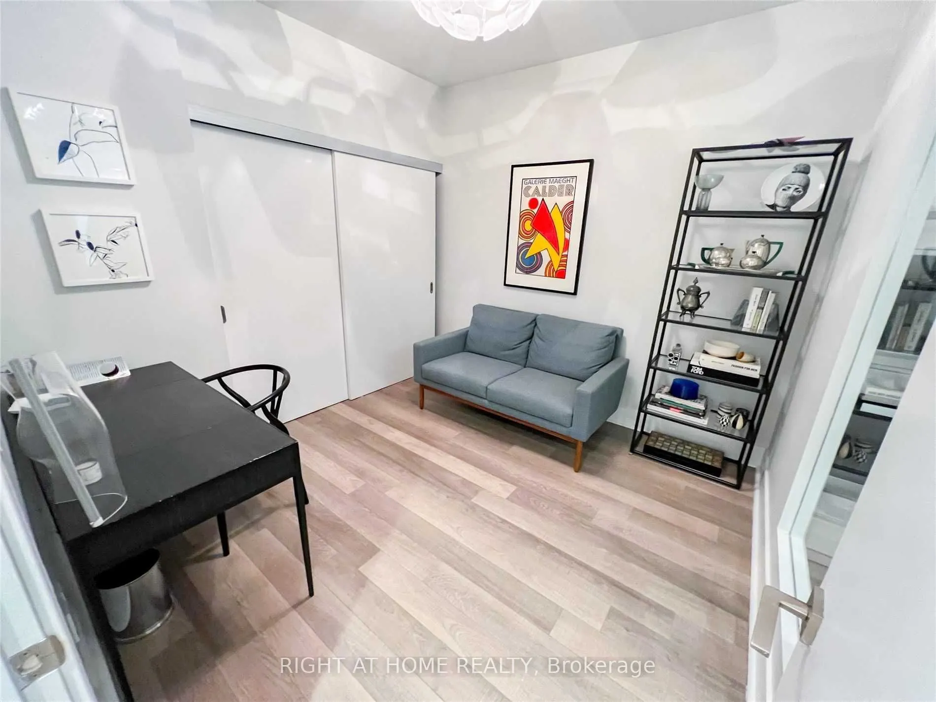 32 Davenport Road, #1106