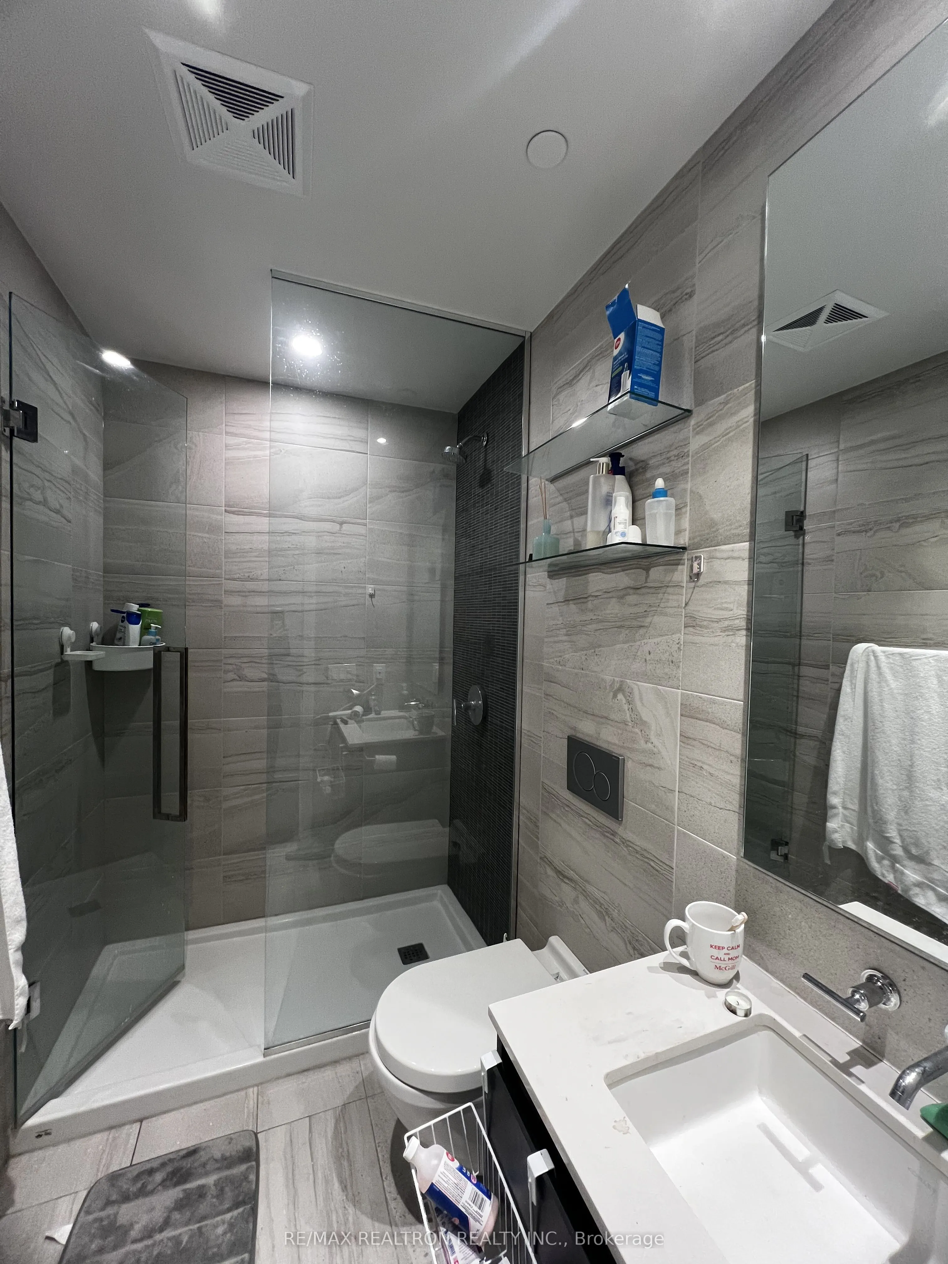 81 Wellesley Street E, #405