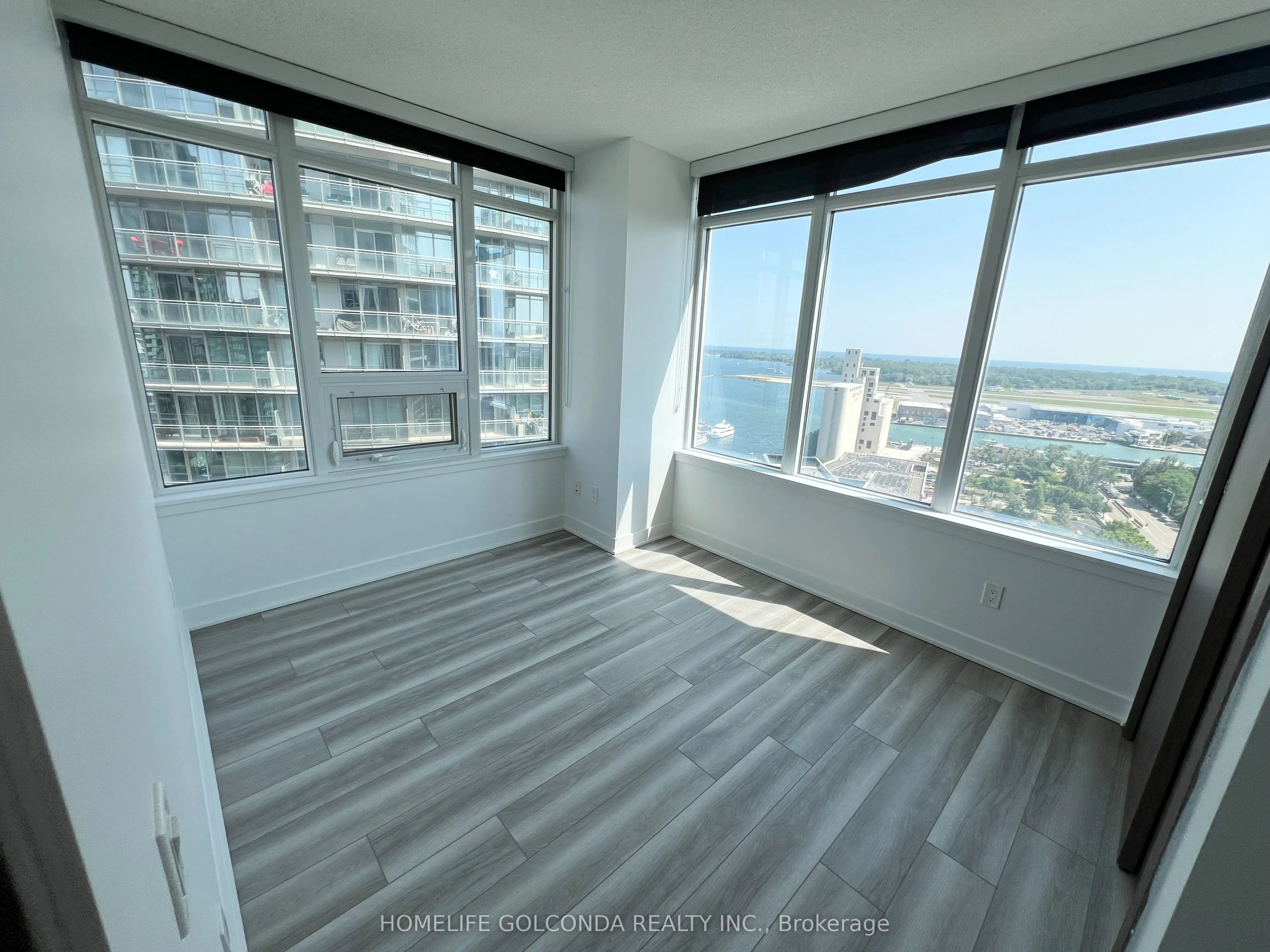 17 Bathurst Street, #2515