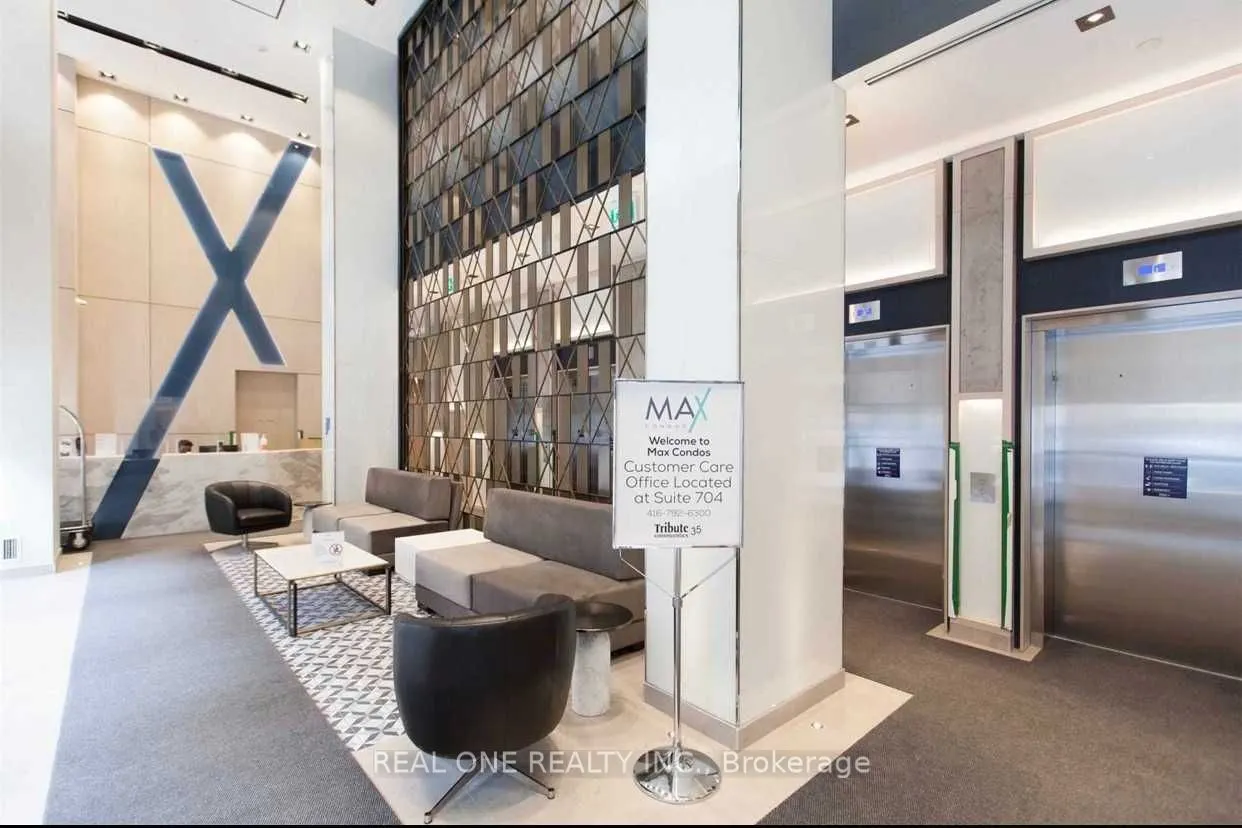 77 Mutual Street, #1111