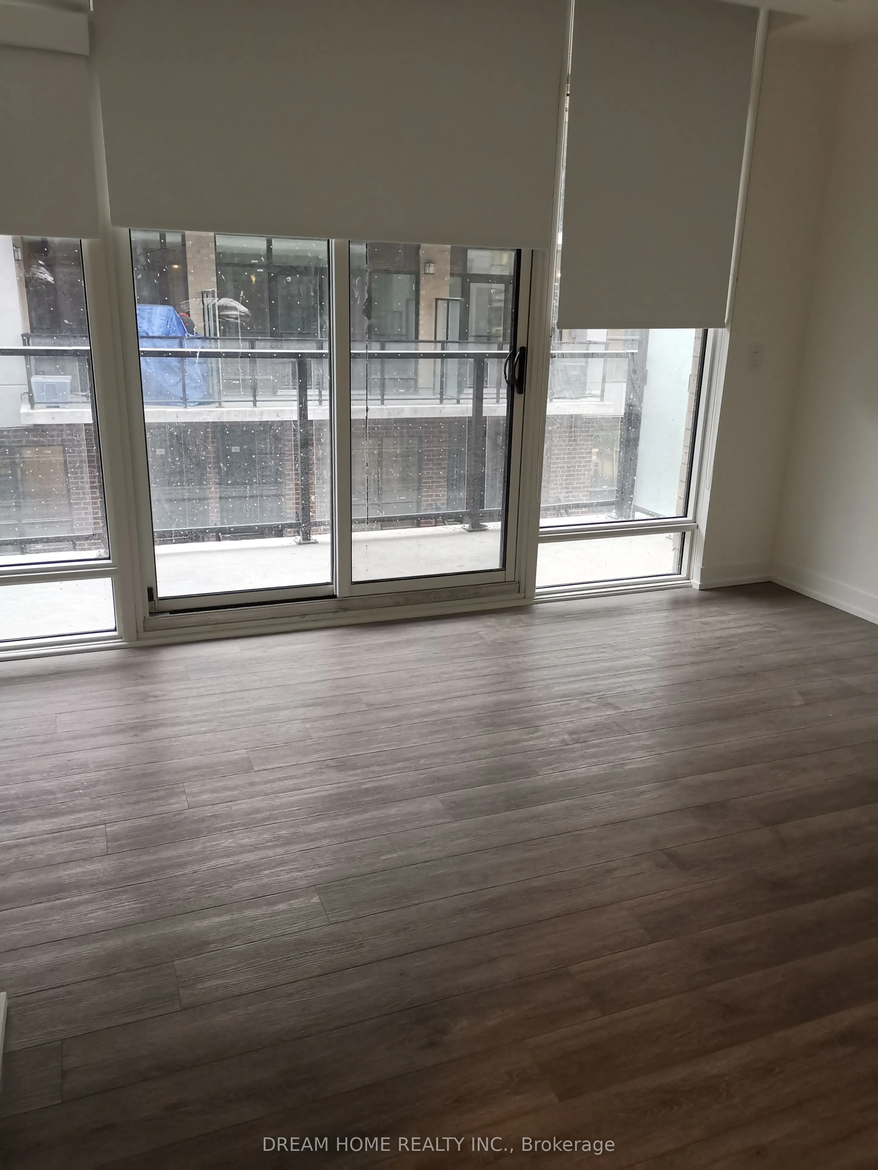 871 Sheppard Avenue W, #32