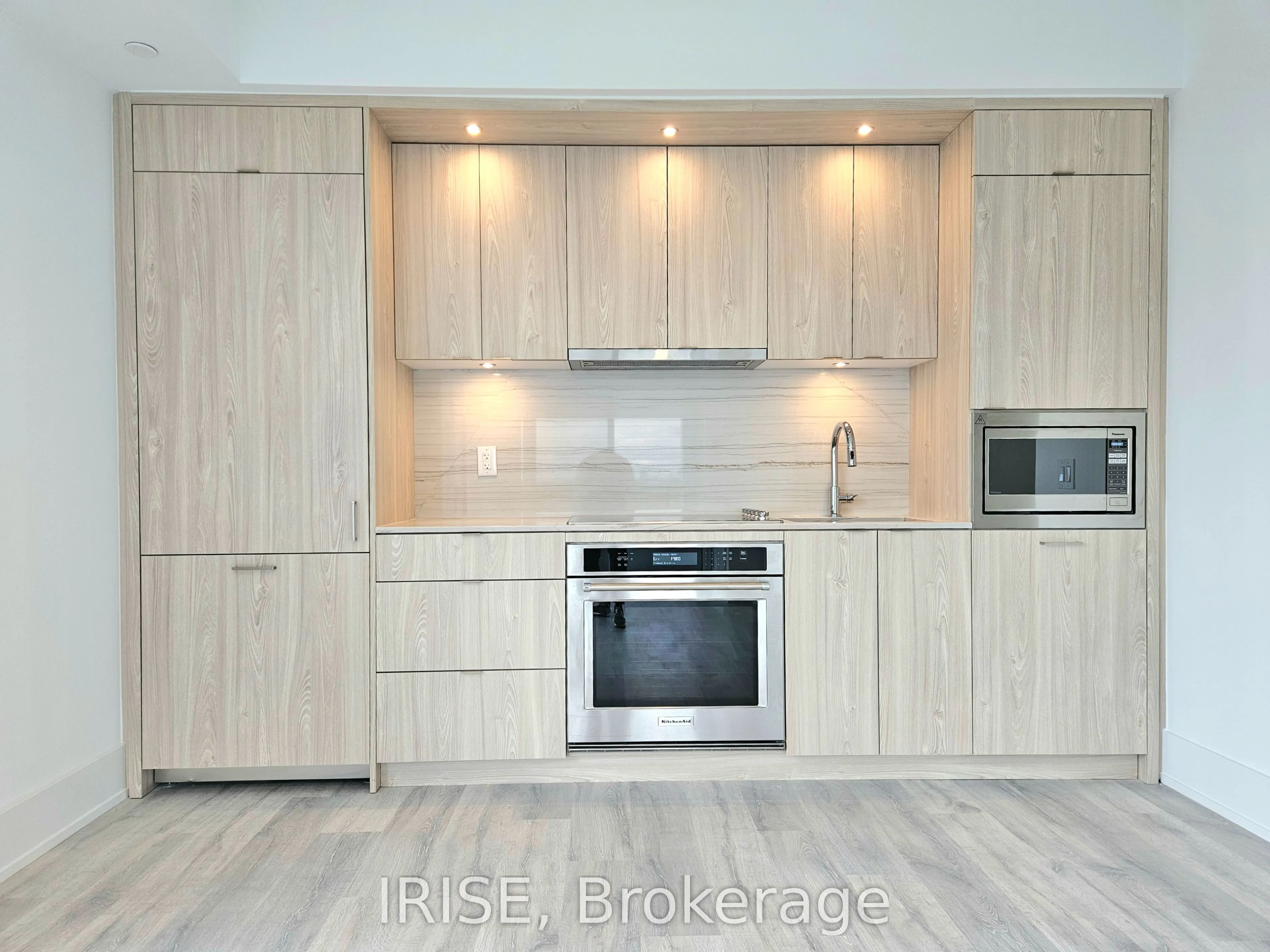 115 Denison Avenue, #812